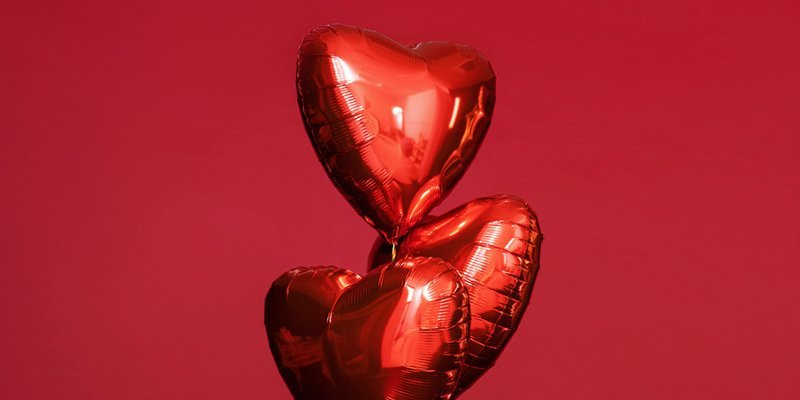 Louvre Saint-Honoré | Red ballons