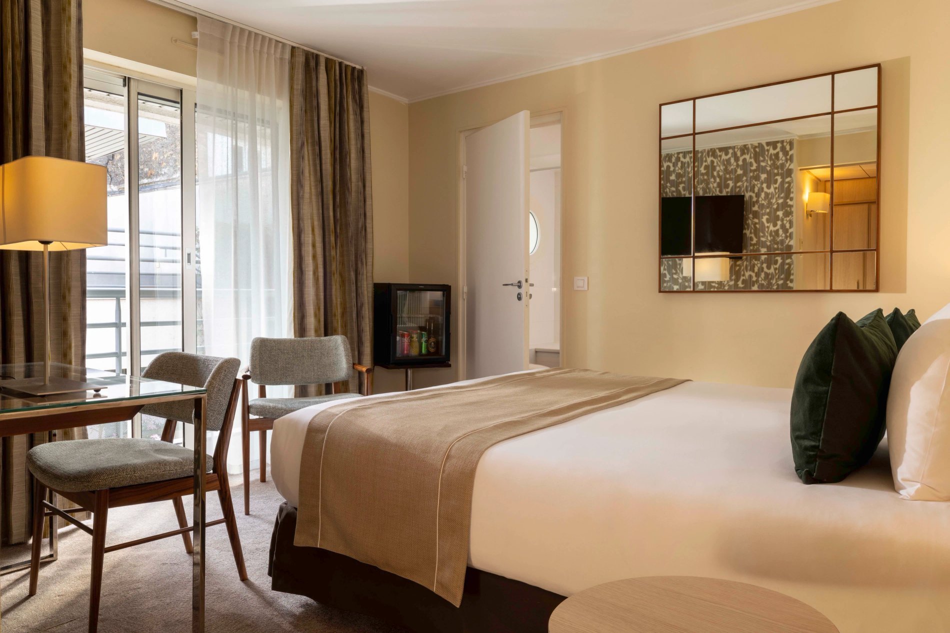 848b1836-5601-4982-9389-be6603198370