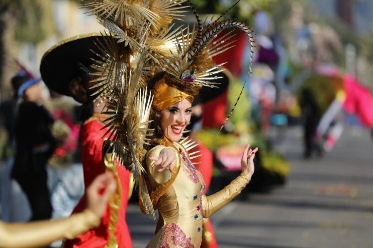 84ab2ca2-d003-42a4-bd96-de752eb6f046