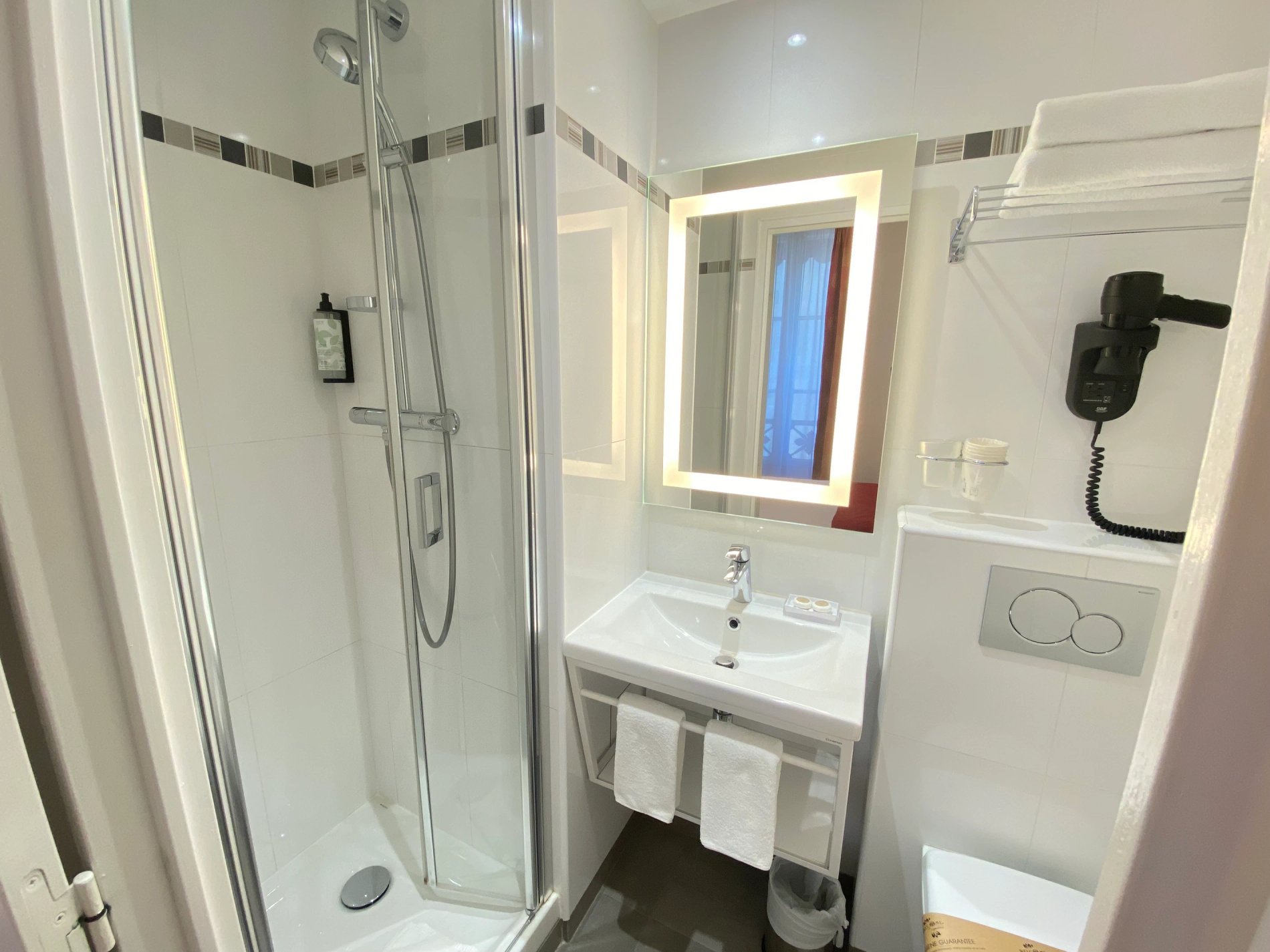 8507a372-aaa2-483e-9ea6-f437559e8875