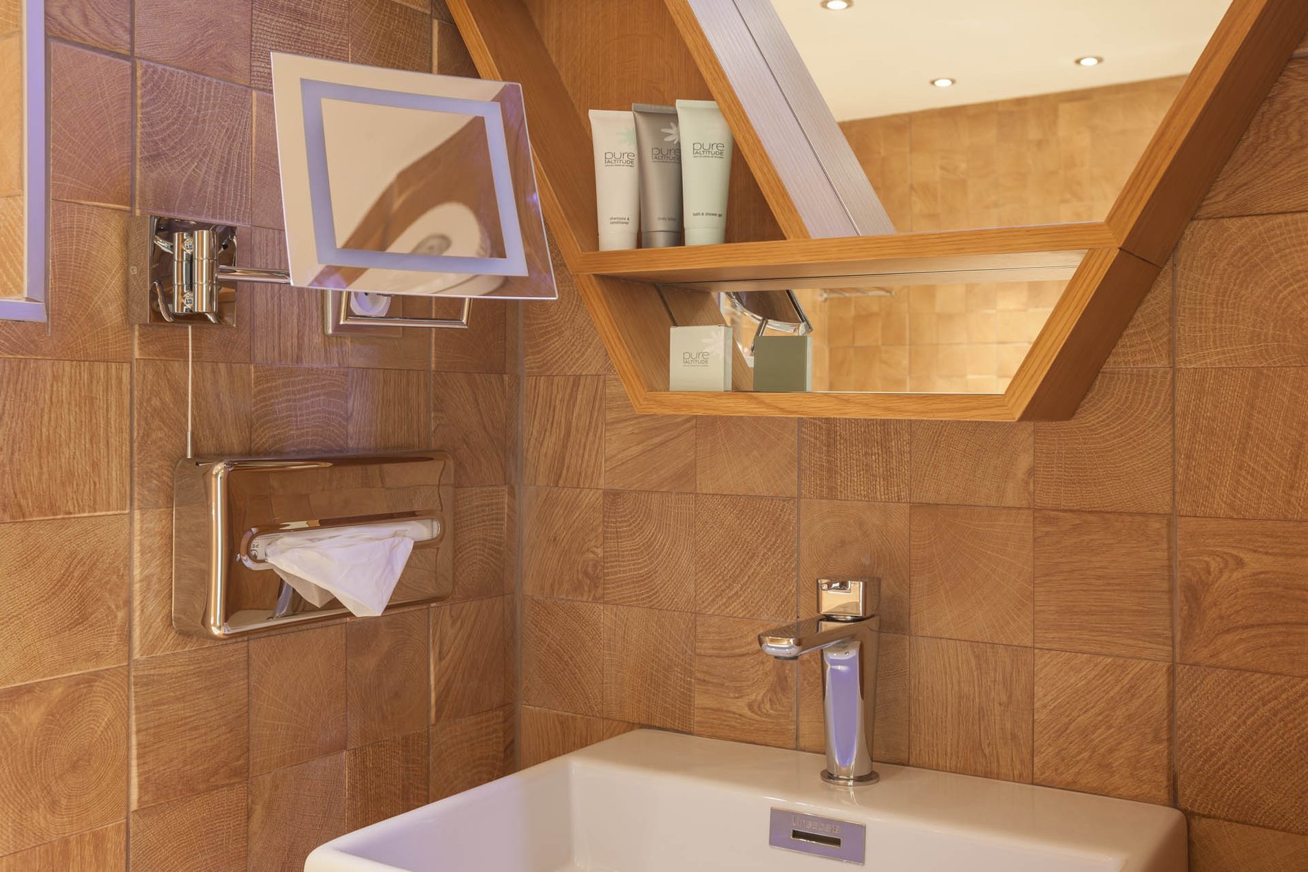 8565cb71-d82b-48b7-8350-838e575b7e46