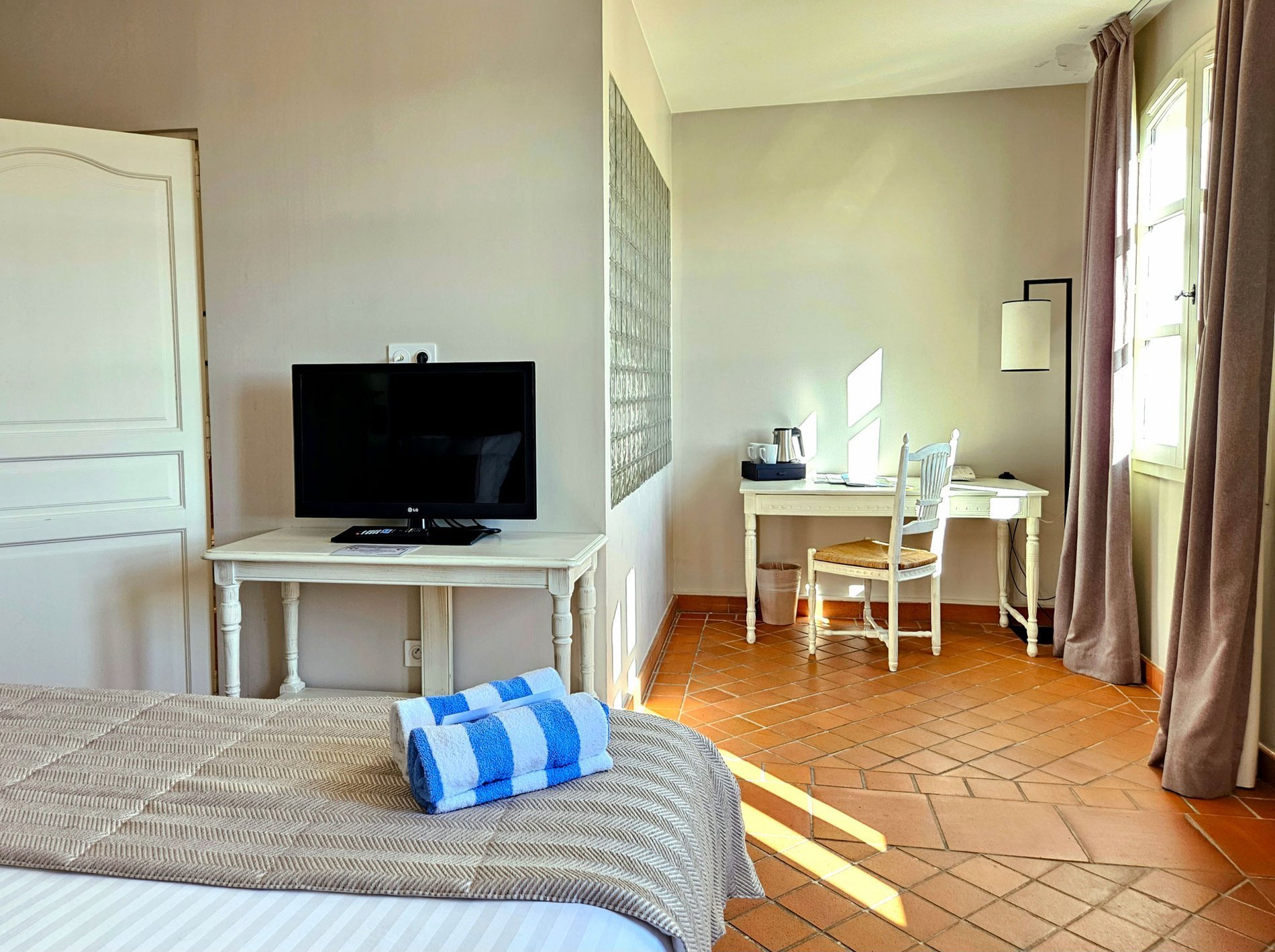 856d13aa-db5b-4ed0-b734-c7246a86fc02