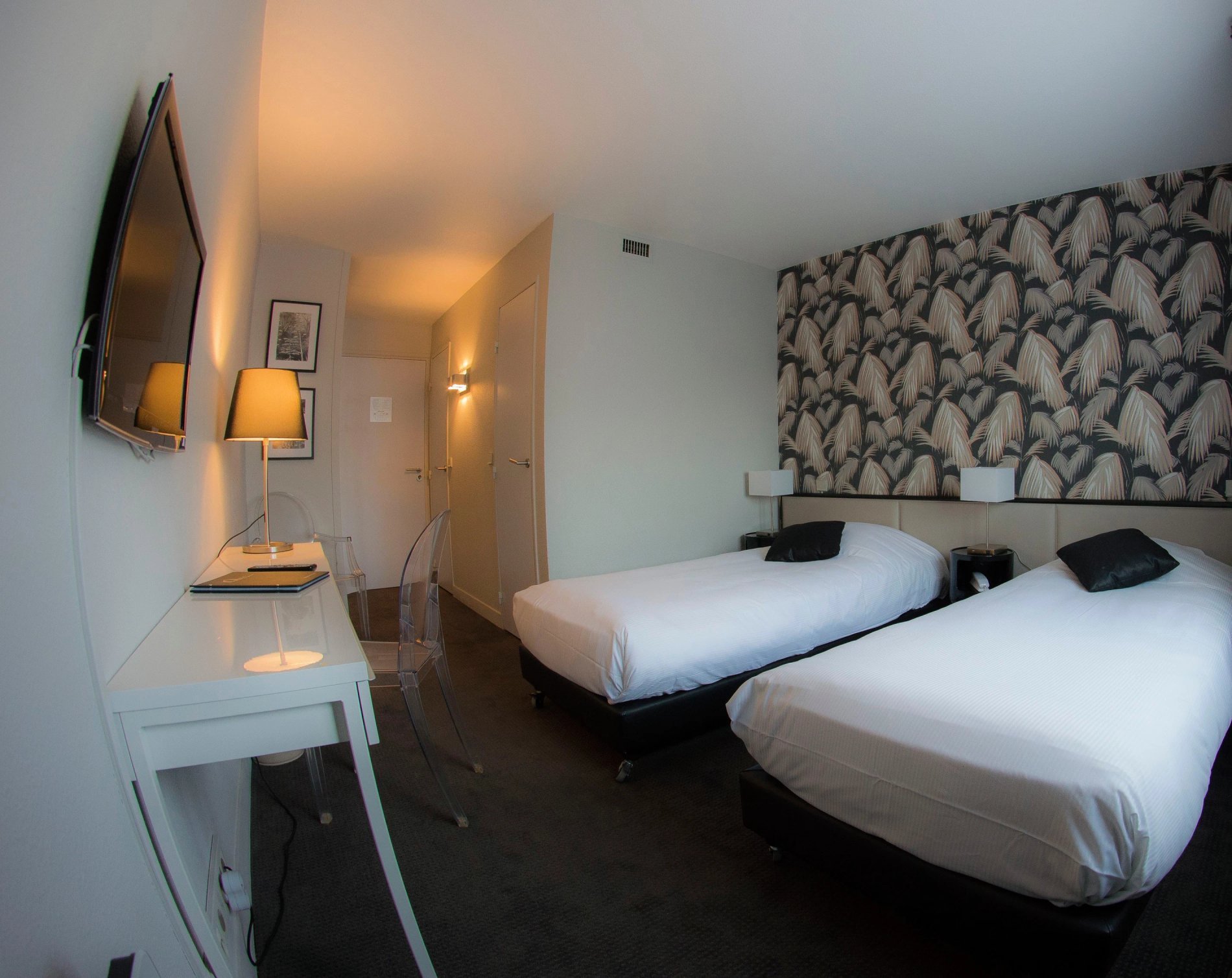 85dc71fb-8600-444a-aa63-cbda429c7b07