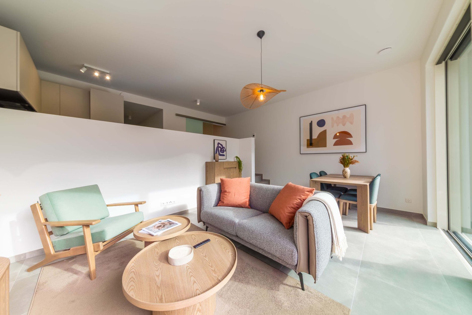 87b59096-fc7f-46b6-8c1b-46d2dc282ae6