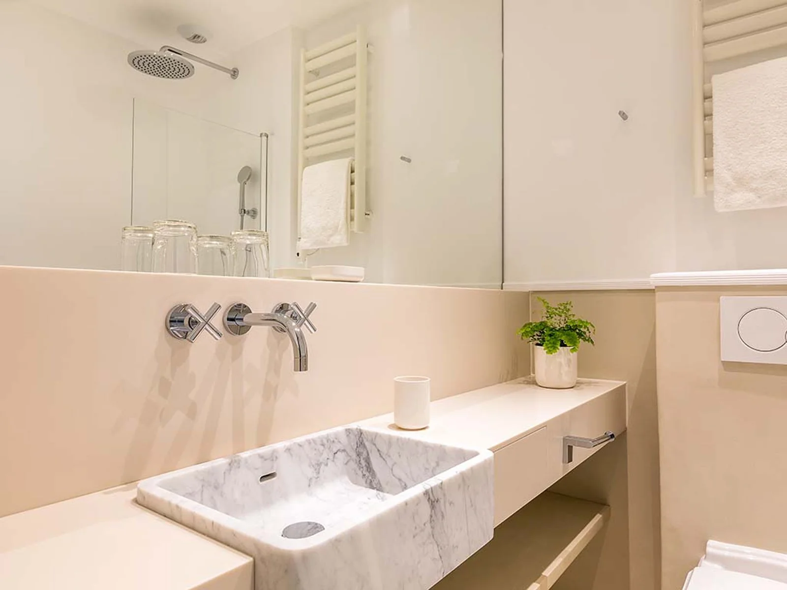 Hôtel Friedland Champs Elysées Chambre Privilege | Salle de Bain