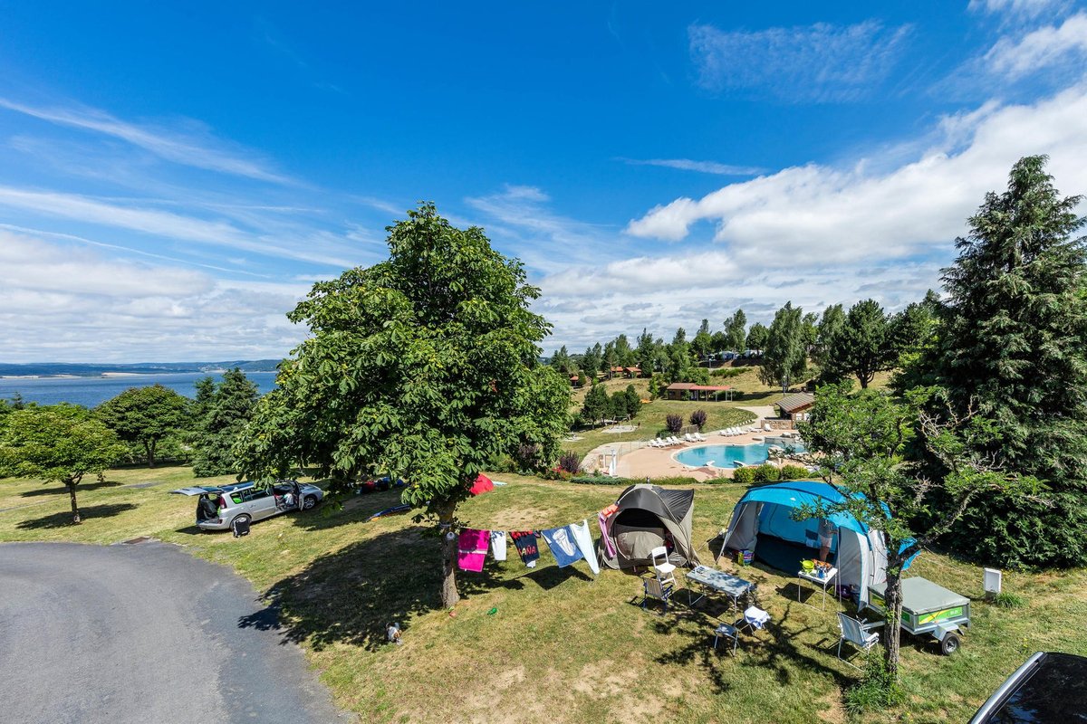 Camping met zwembad in Lozère (48)