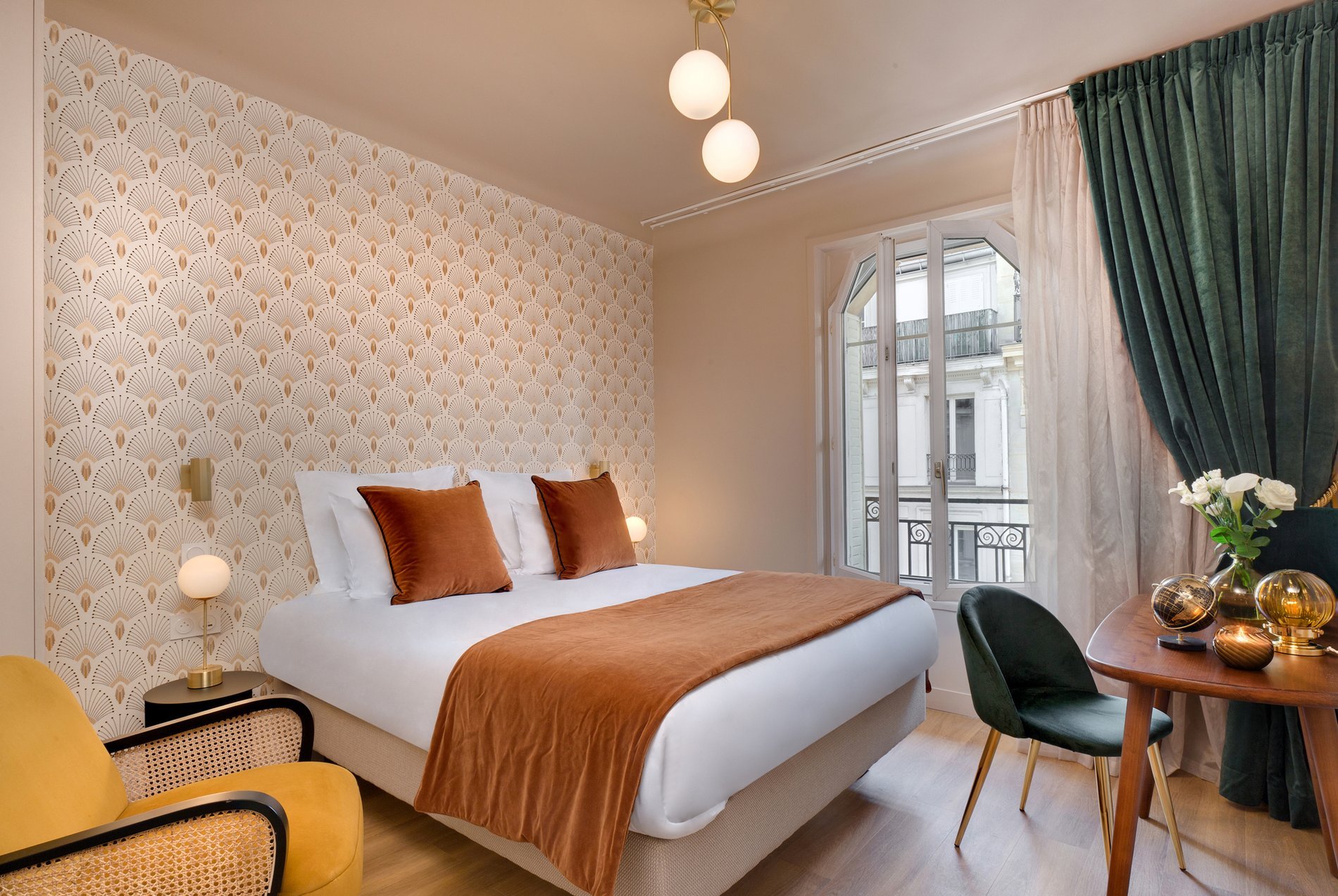 89b04c9f-8f3e-4fc6-8c8c-421819f03b17