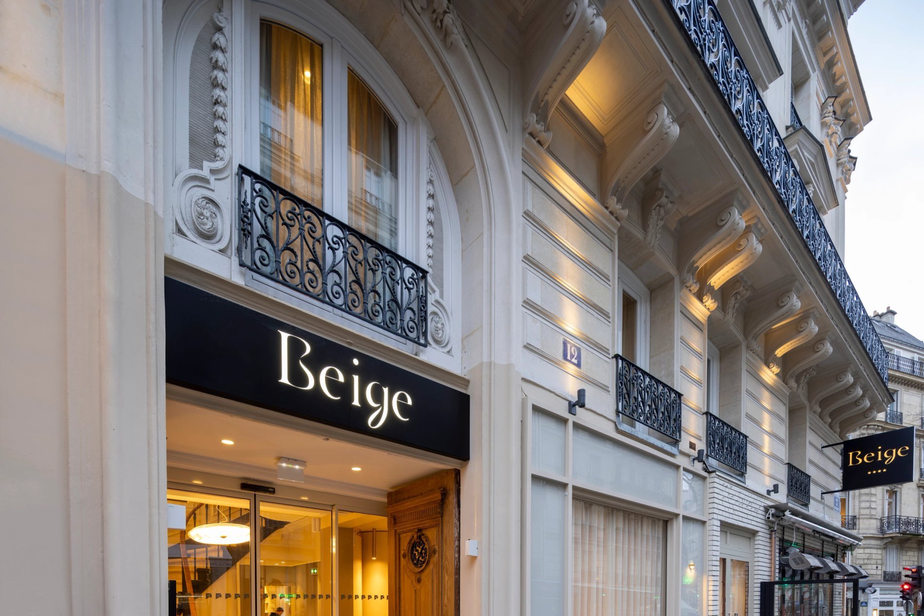 Hôtel Beige Façade