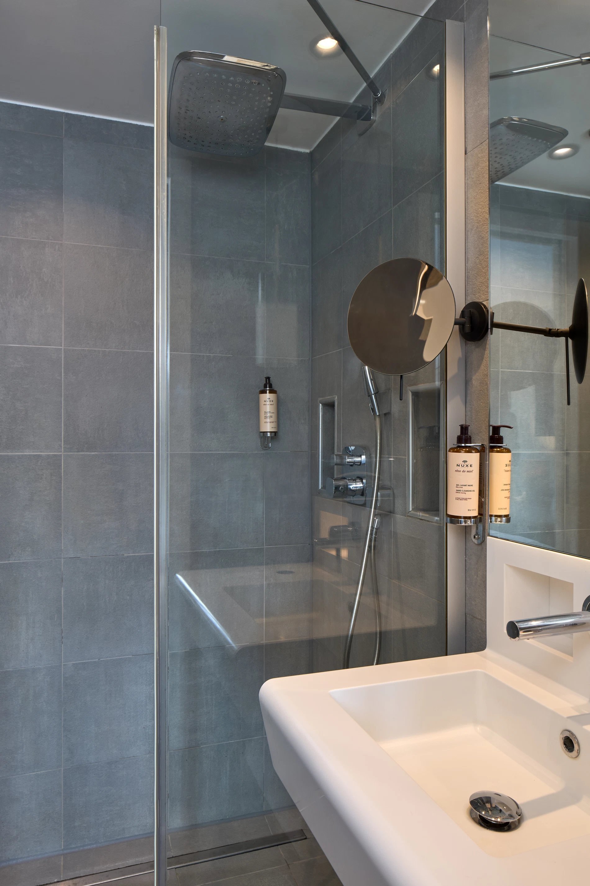 8a78983f-73bb-4169-9352-c74a1f8066a0