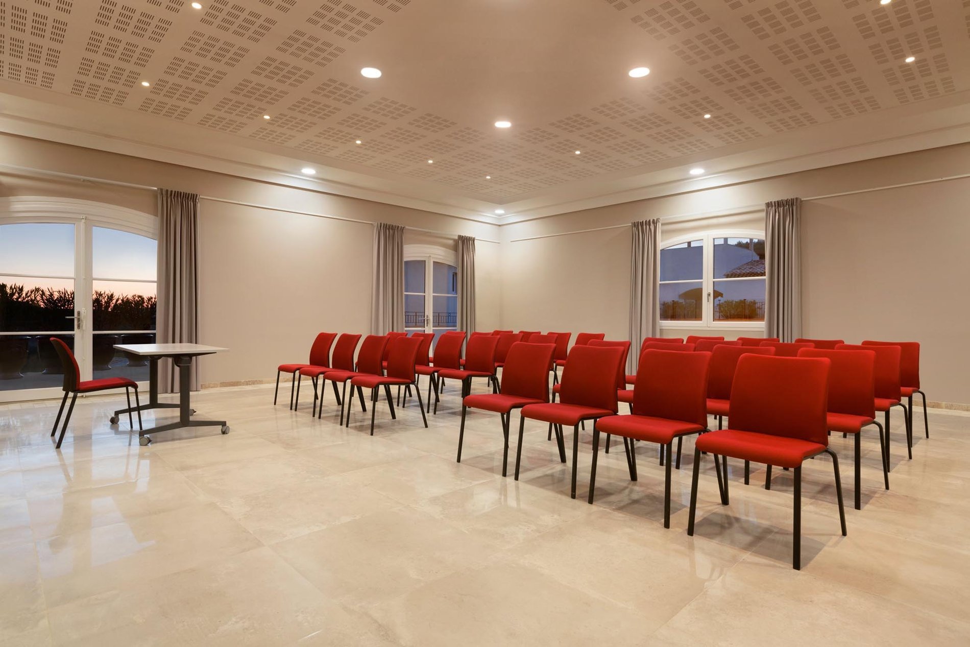 Salle dé réunion à Saint Cyr sur Mer