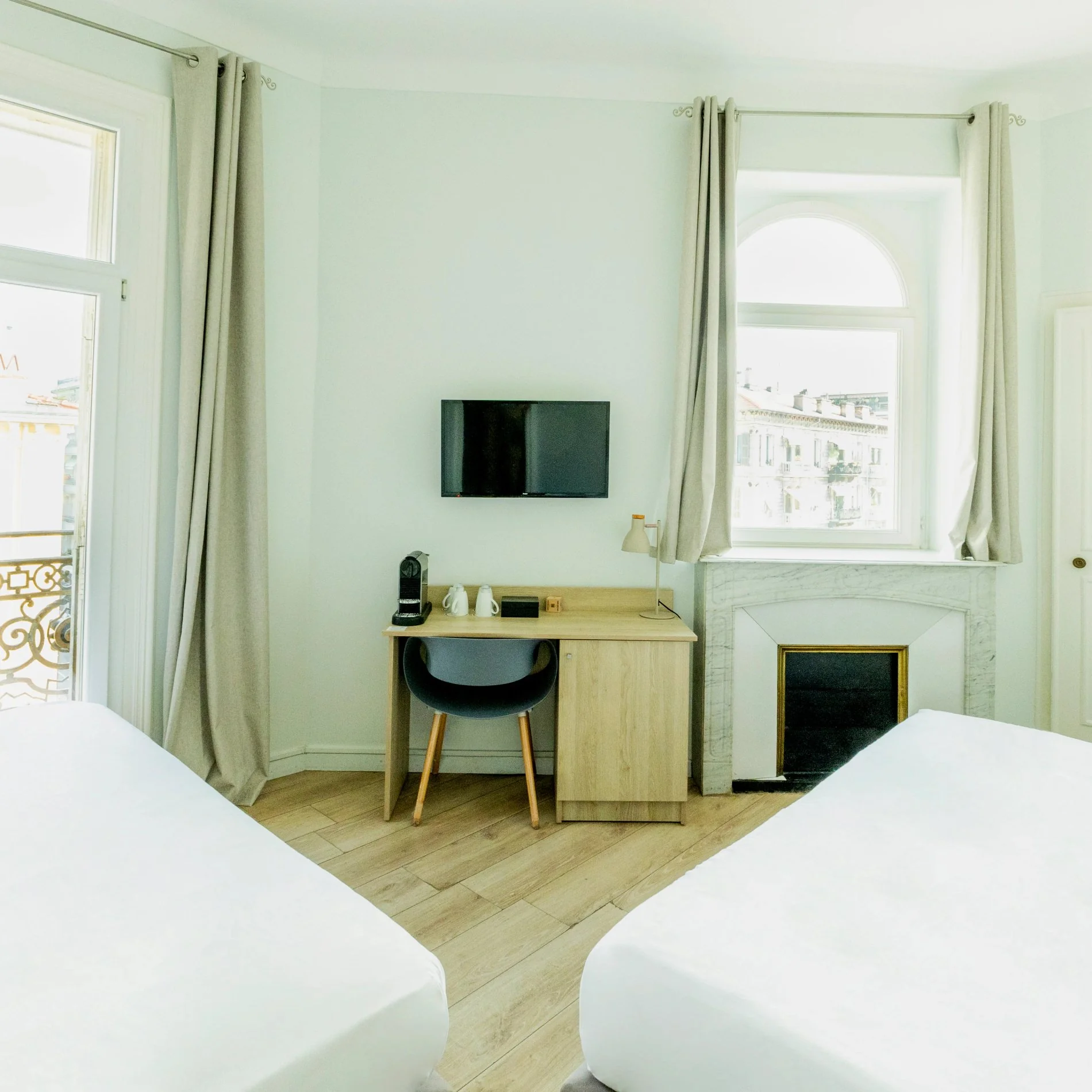 8aebe524-36f6-40fa-8018-33c1c0706995