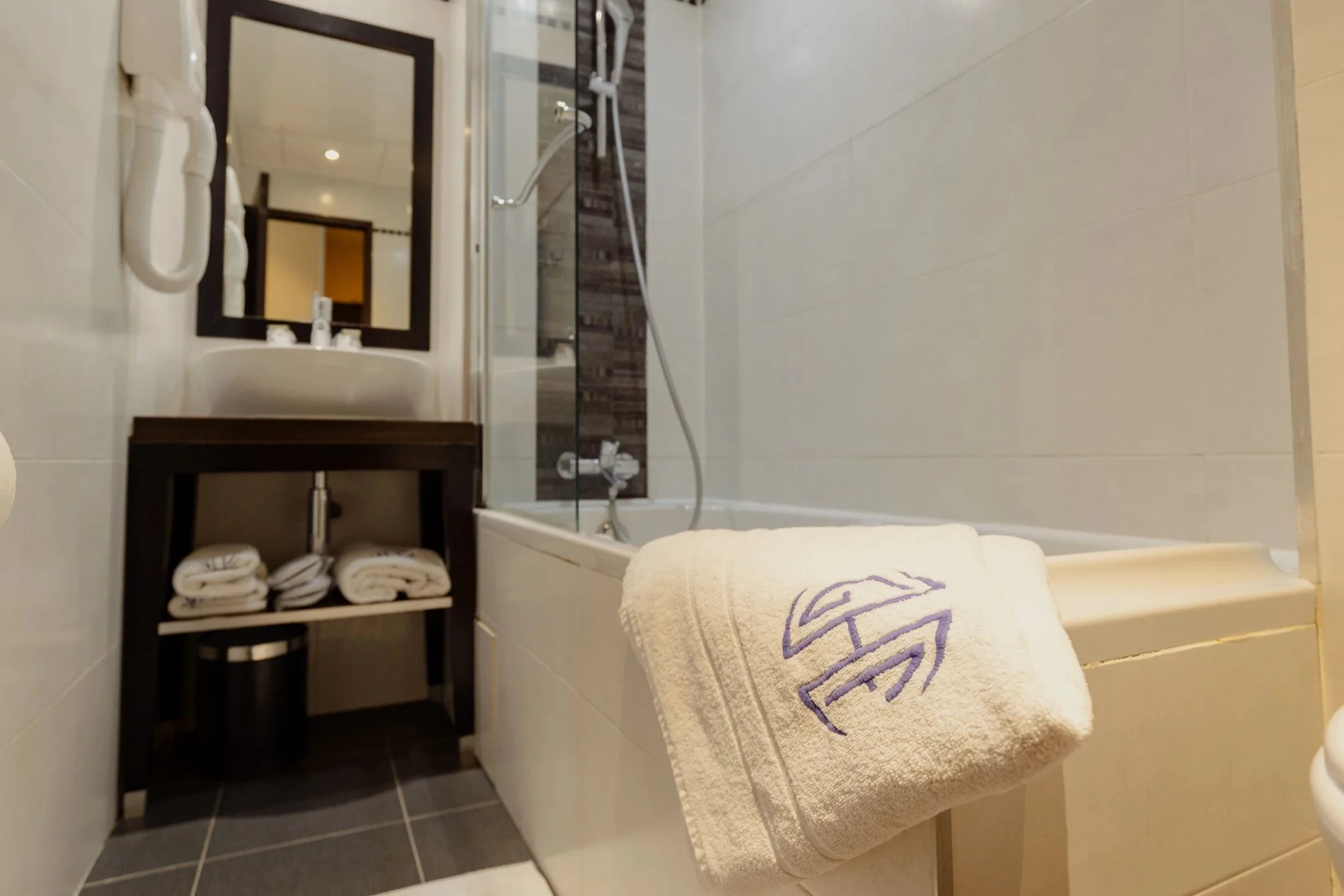 8b4532c6-4f4c-498b-8584-cb641f4c759f