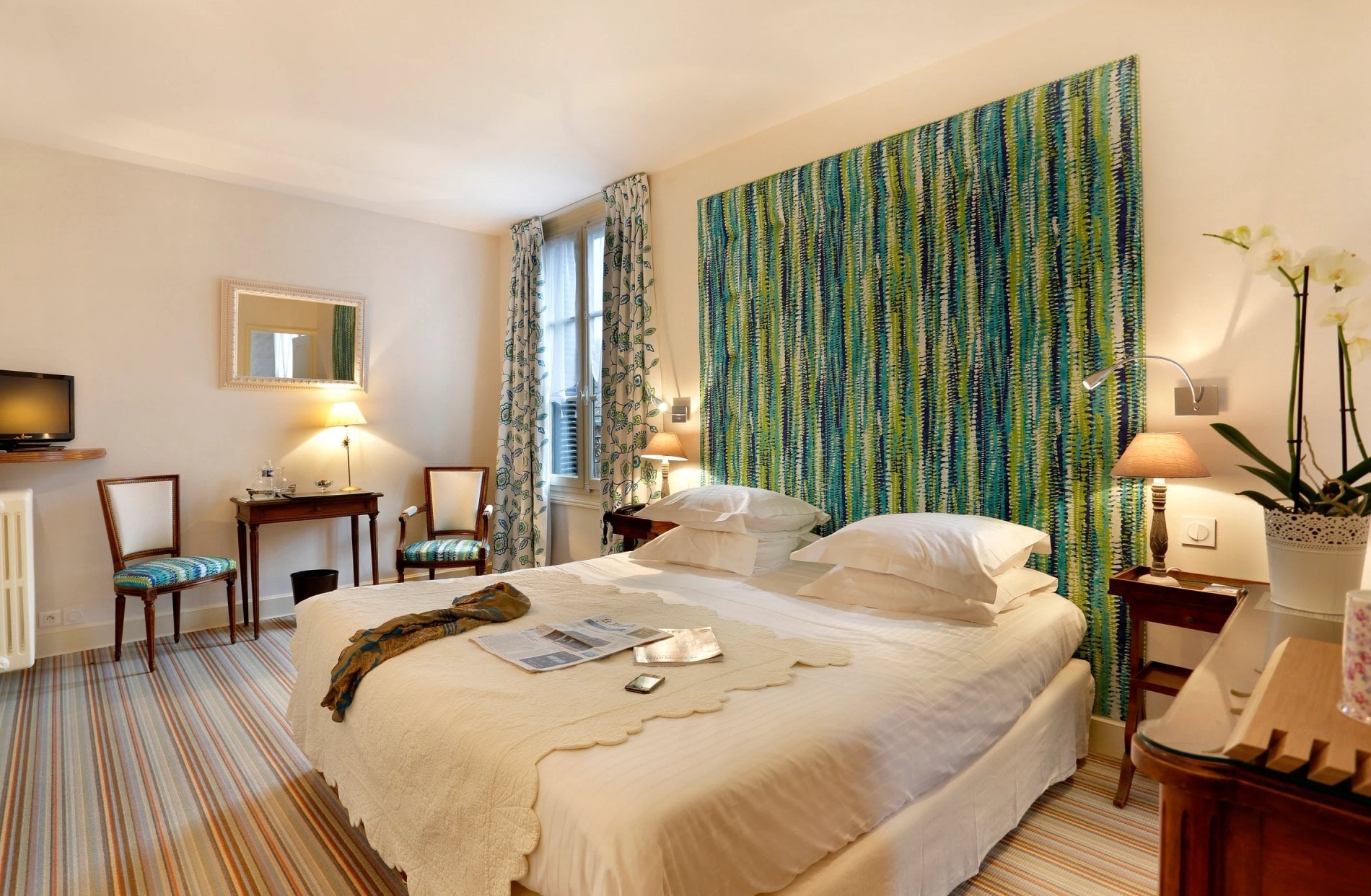 8b982f16-03ea-4efd-be49-3fcae08282bf