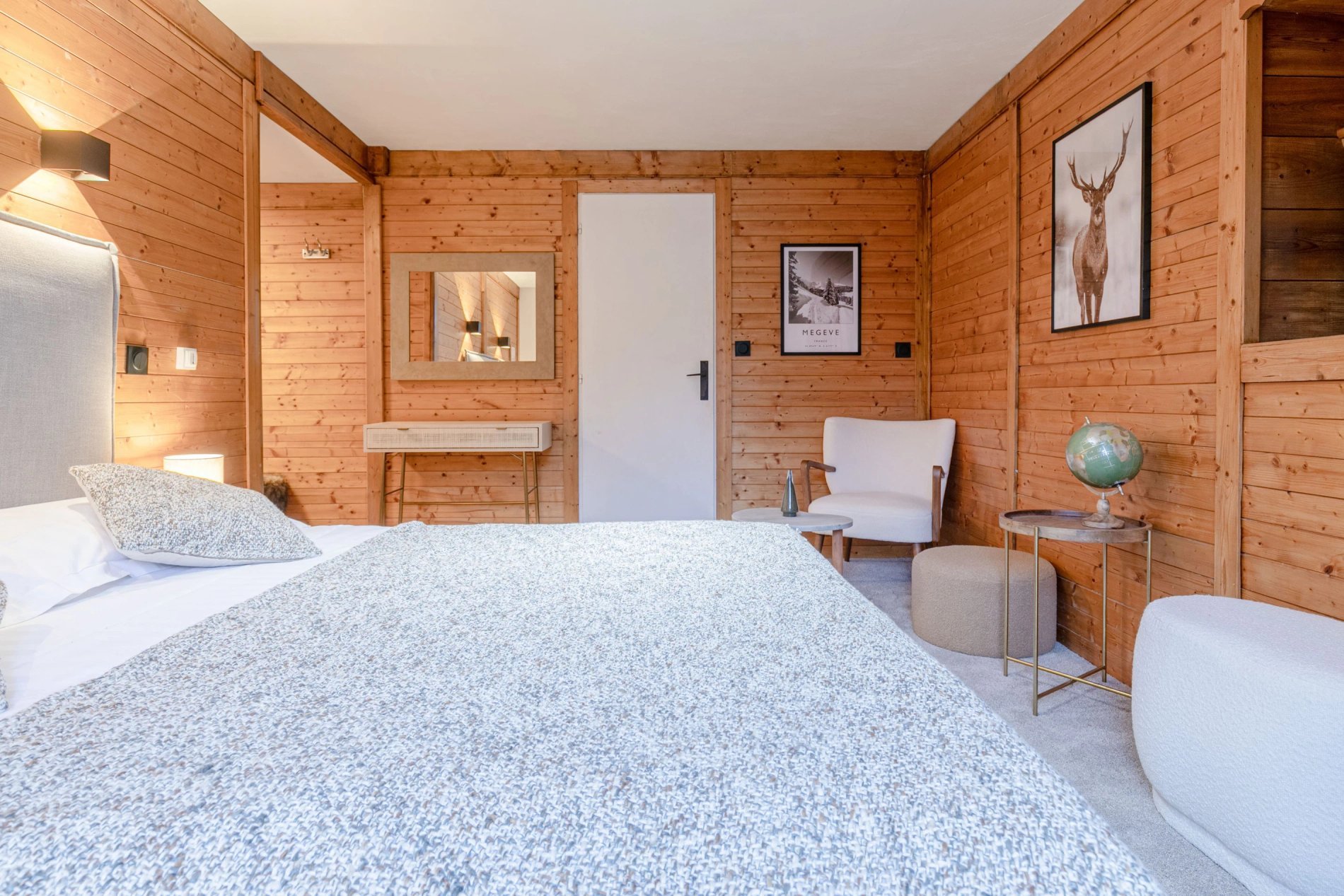 8b9e2c2f-d584-433f-8674-900e0f7a2558