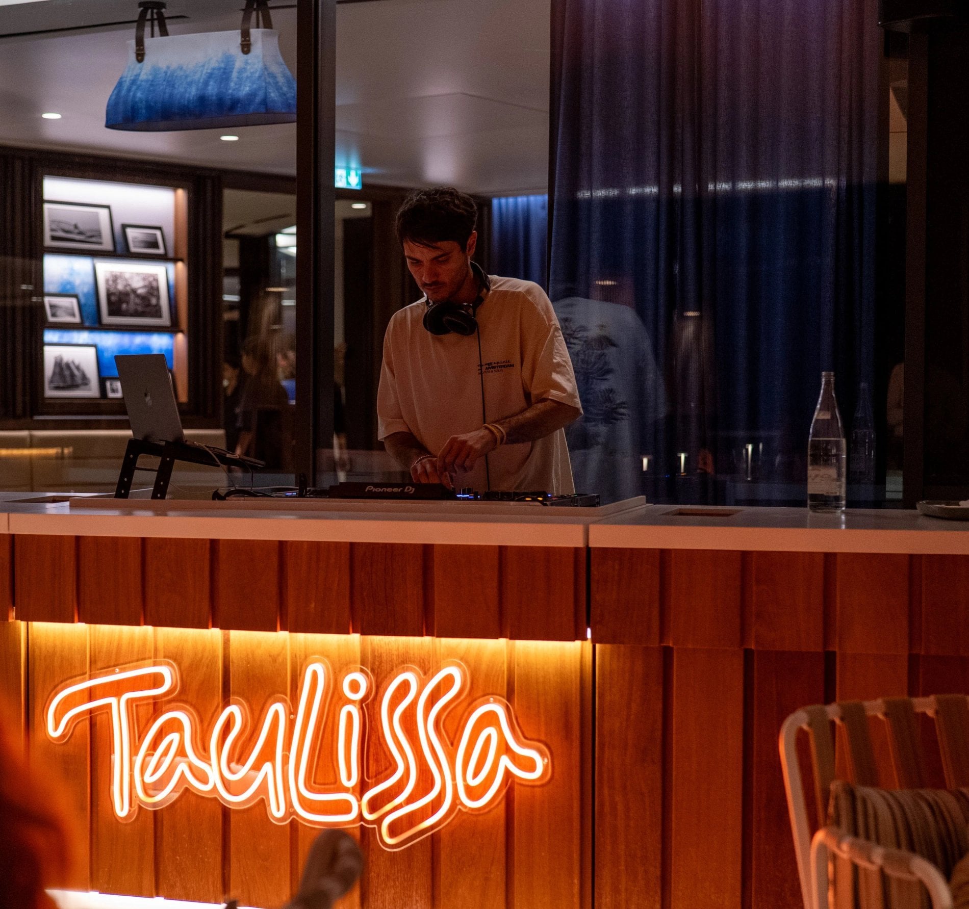 8c41e6db-1088-4150-8120-04f1efe2fc1c