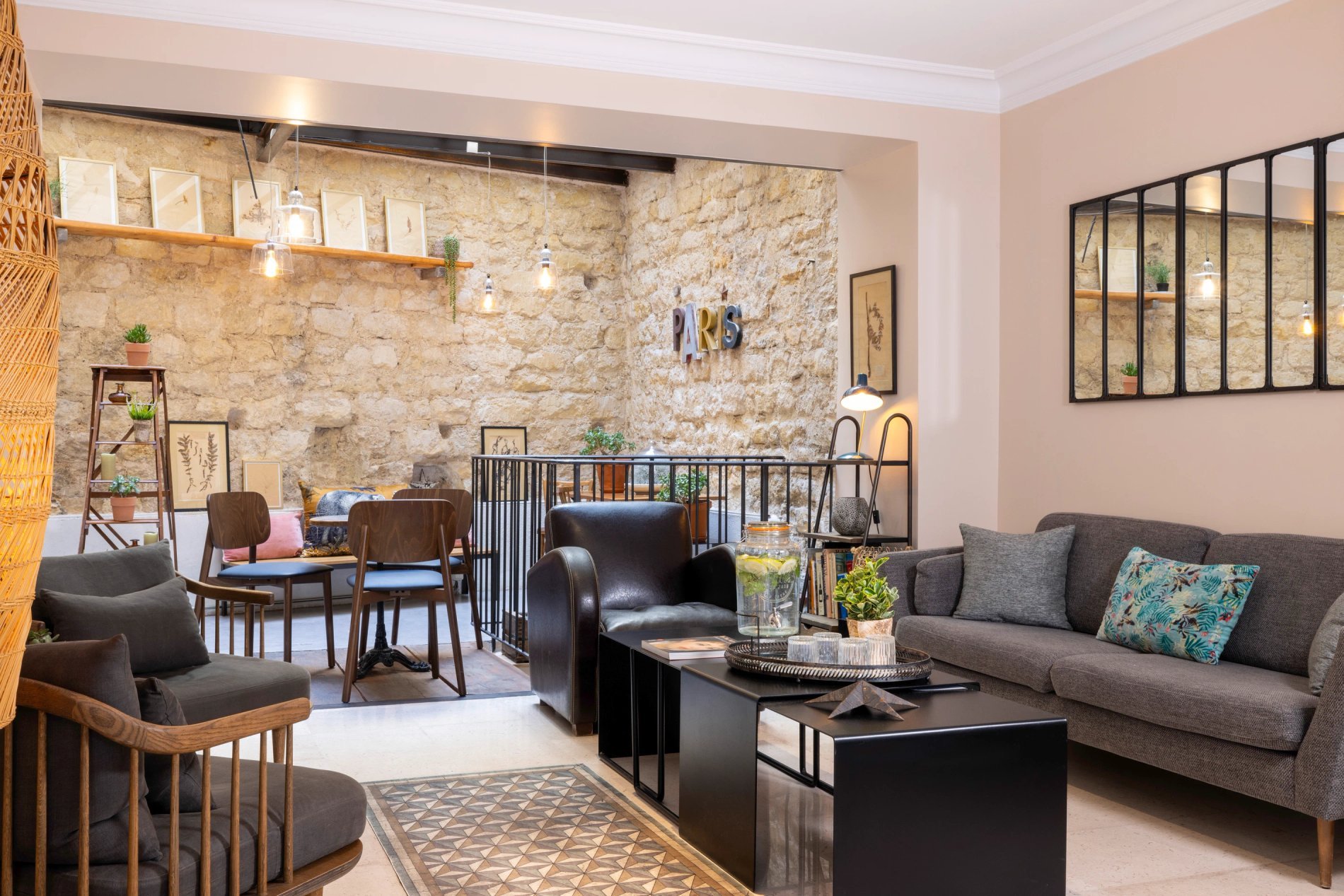 Hotel Maxim Quartier Latin Reception Lobby