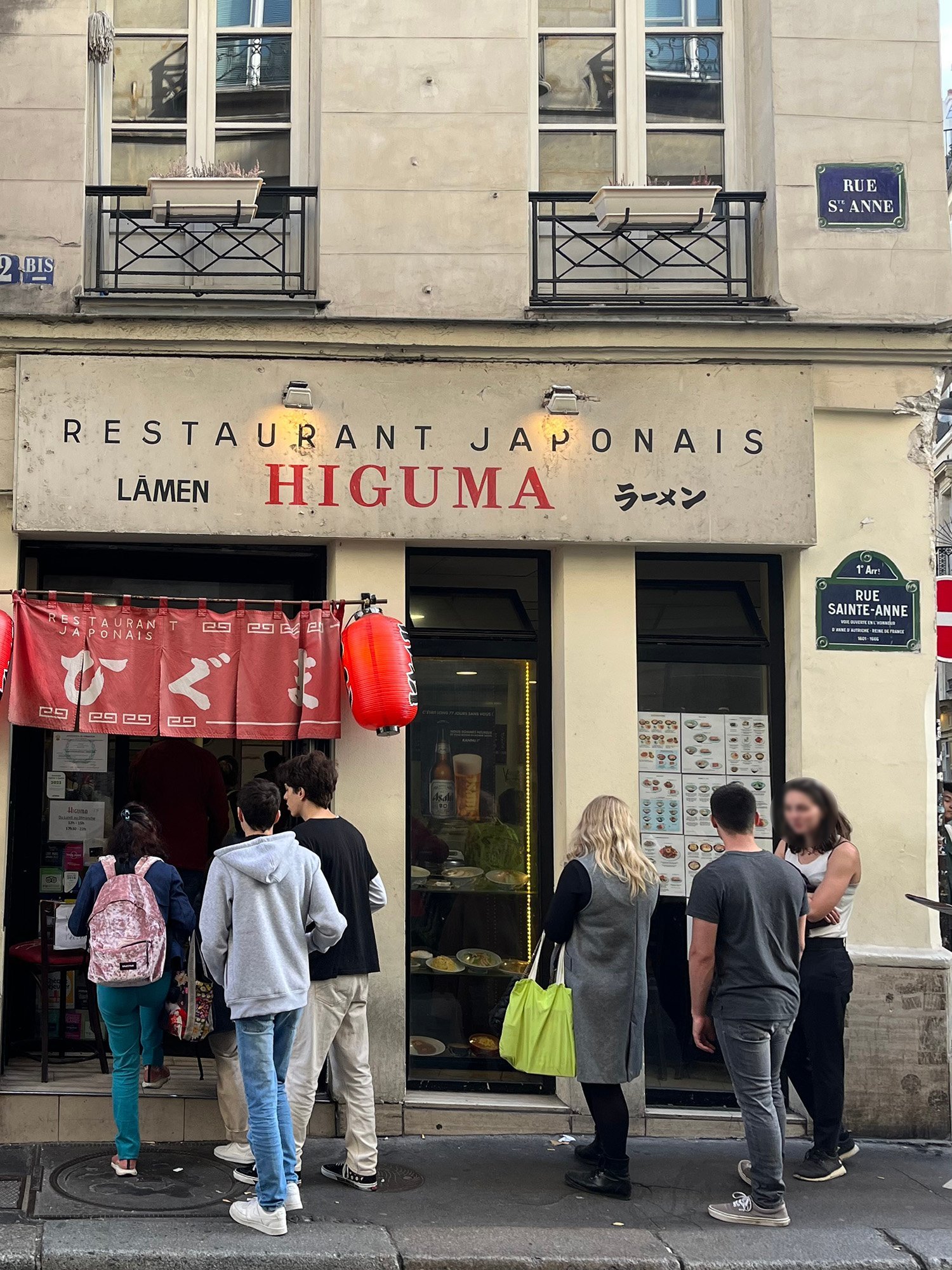 Japanisches Restaurant Higuma in der Rue Sainte-Anne, im japanischen Viertel von Paris, nahe dem Hôtel Gramont