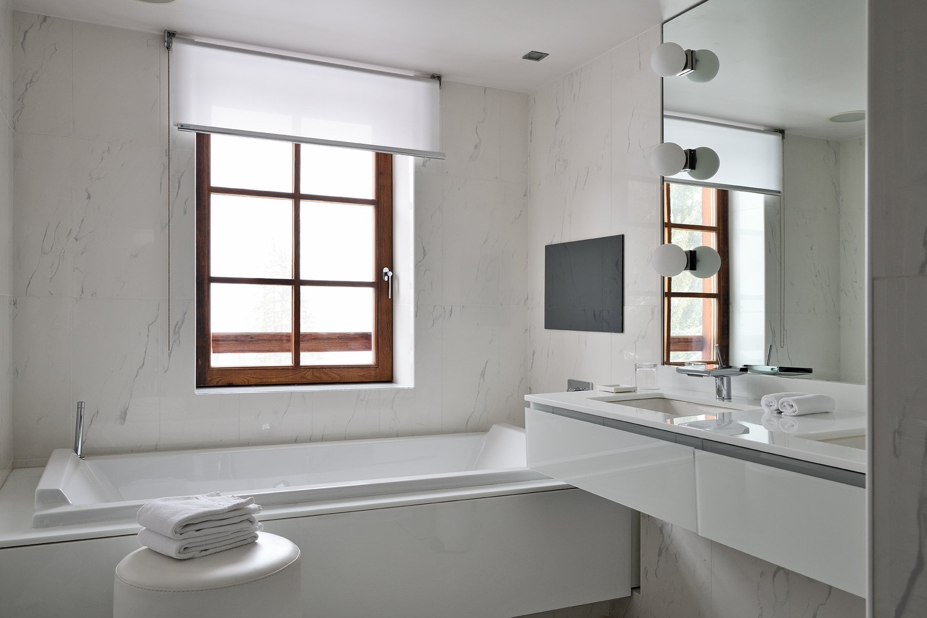 8c87217a-f9c8-45f8-b8f6-73f57e222b12