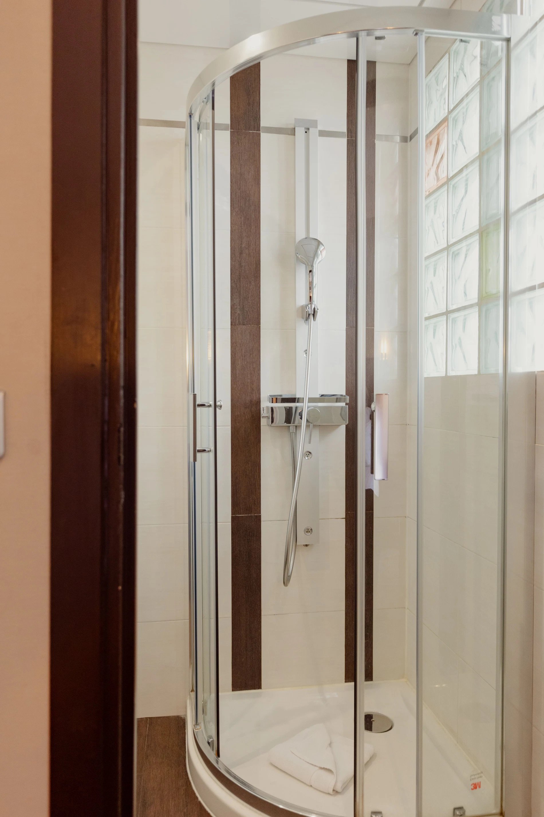 8cb0c9fe-f1d4-4873-a553-b6629c29faa0