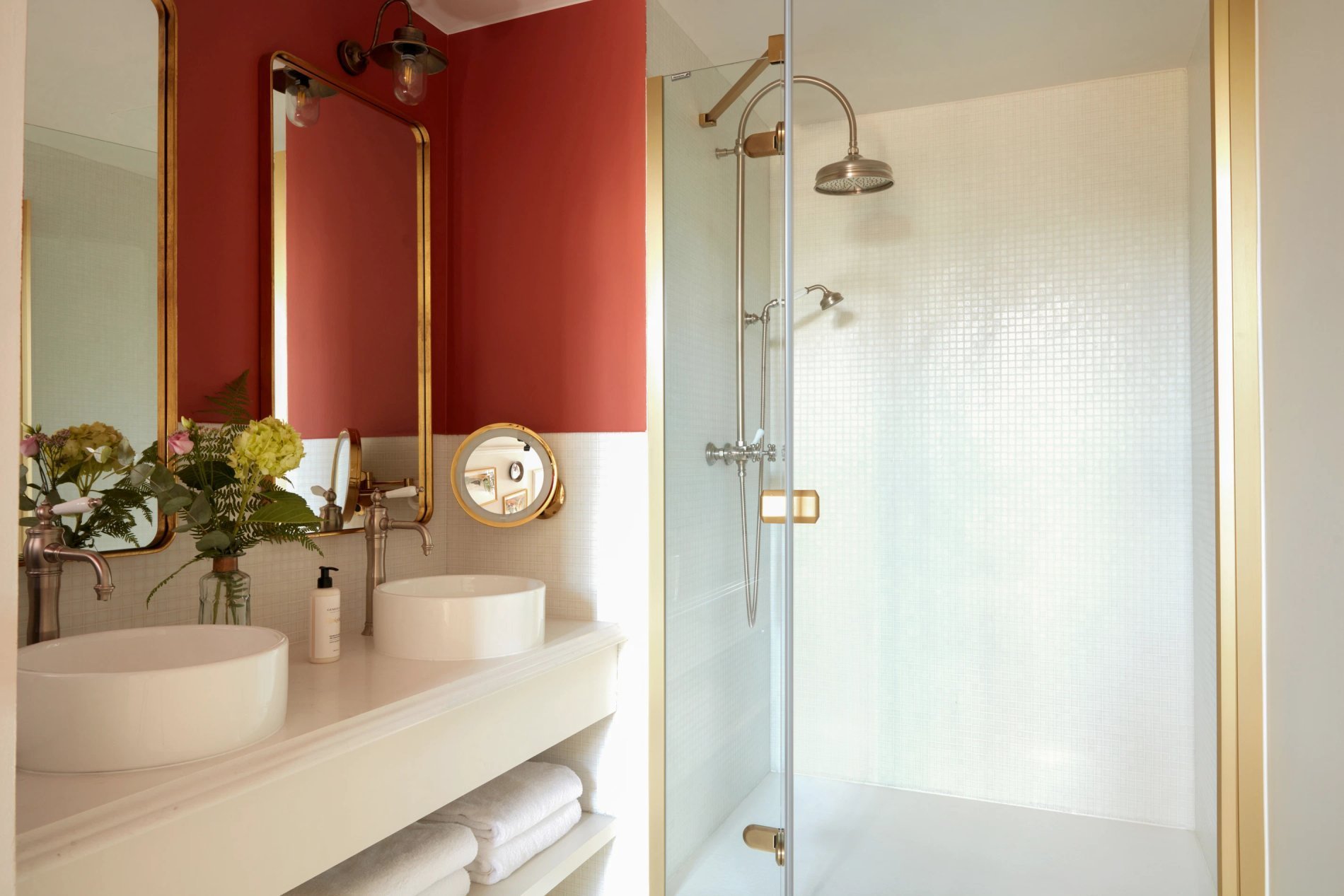 8cb5b943-bd2f-45f8-9317-1cd70c05c9cd