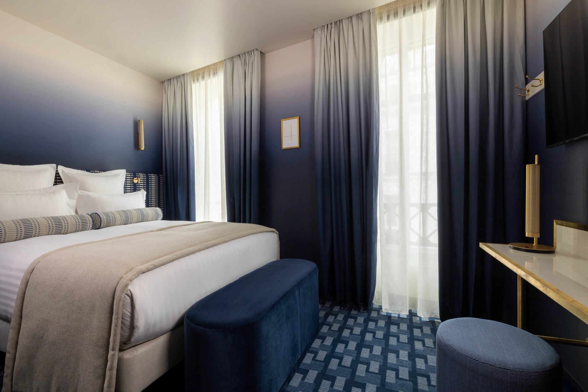 Hotel Filigrane | Classic Room Desk Tv