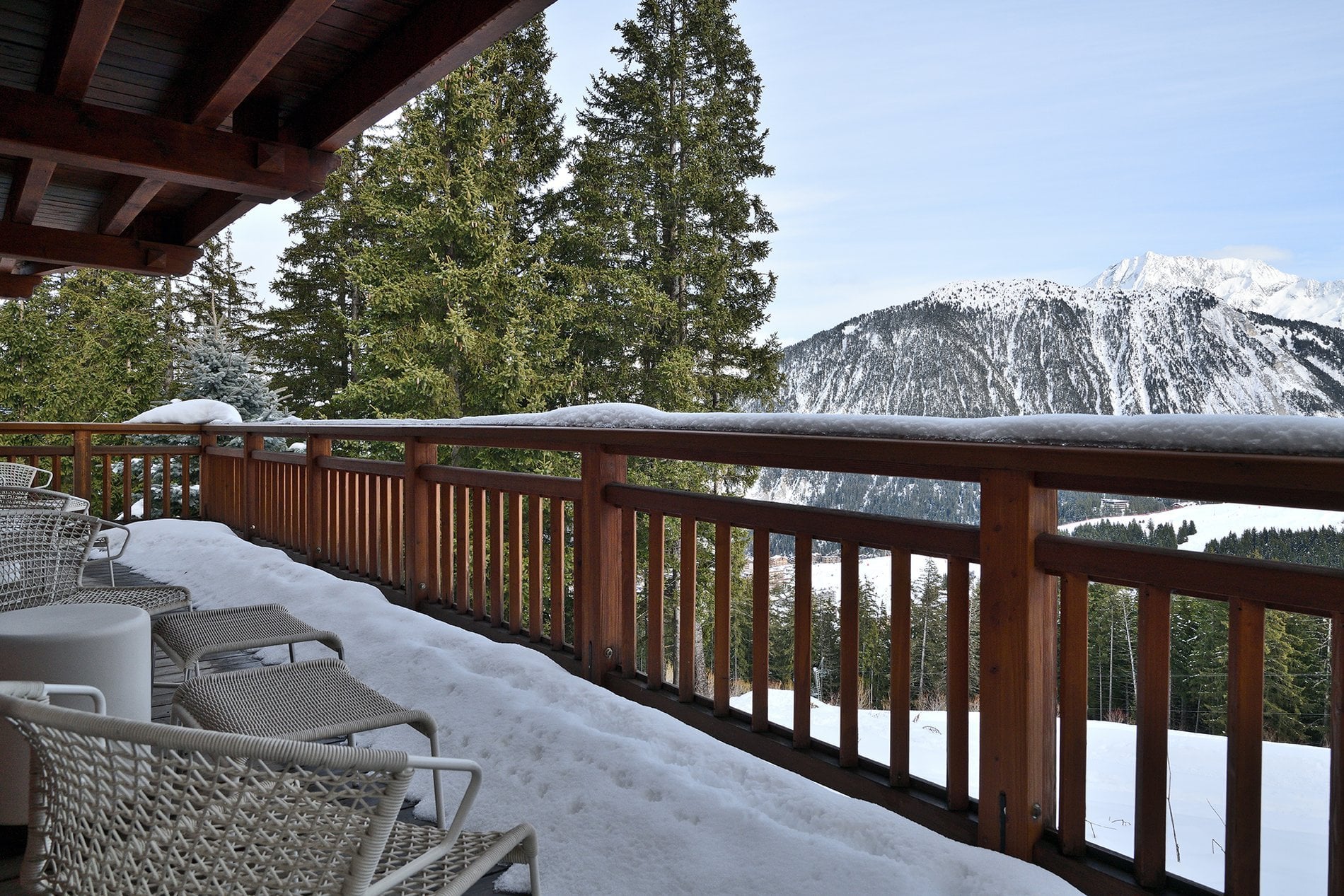 8eb23b1e-1c86-422d-9b48-6999699d7e0e