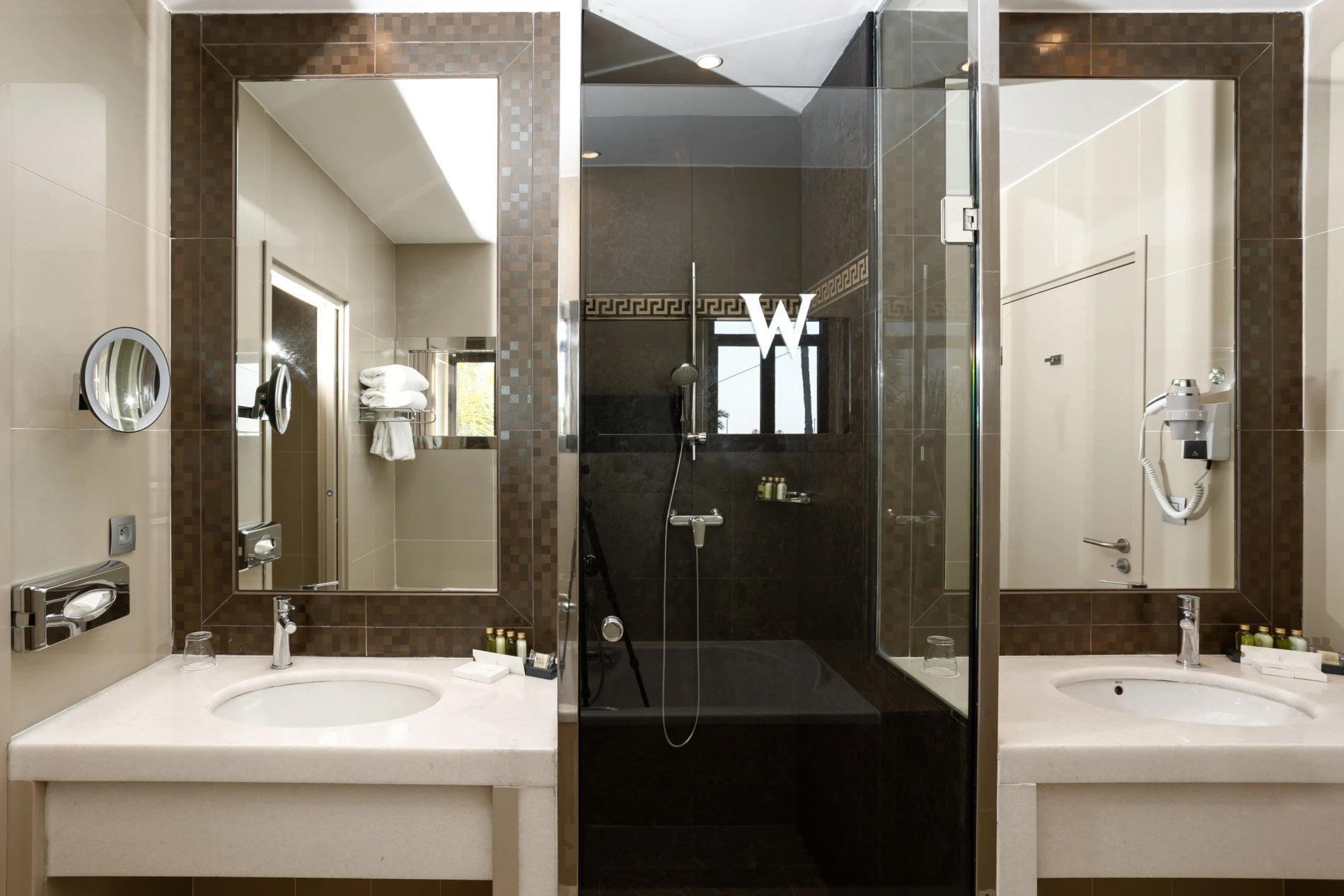 8ec913db-509a-42cb-ad5d-acfc3f2b1bfb