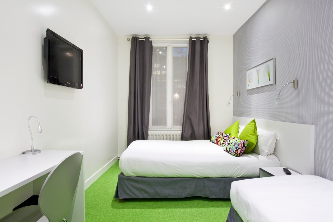 8efa67e4-a0fc-4785-80c5-9dbdb57ec97e