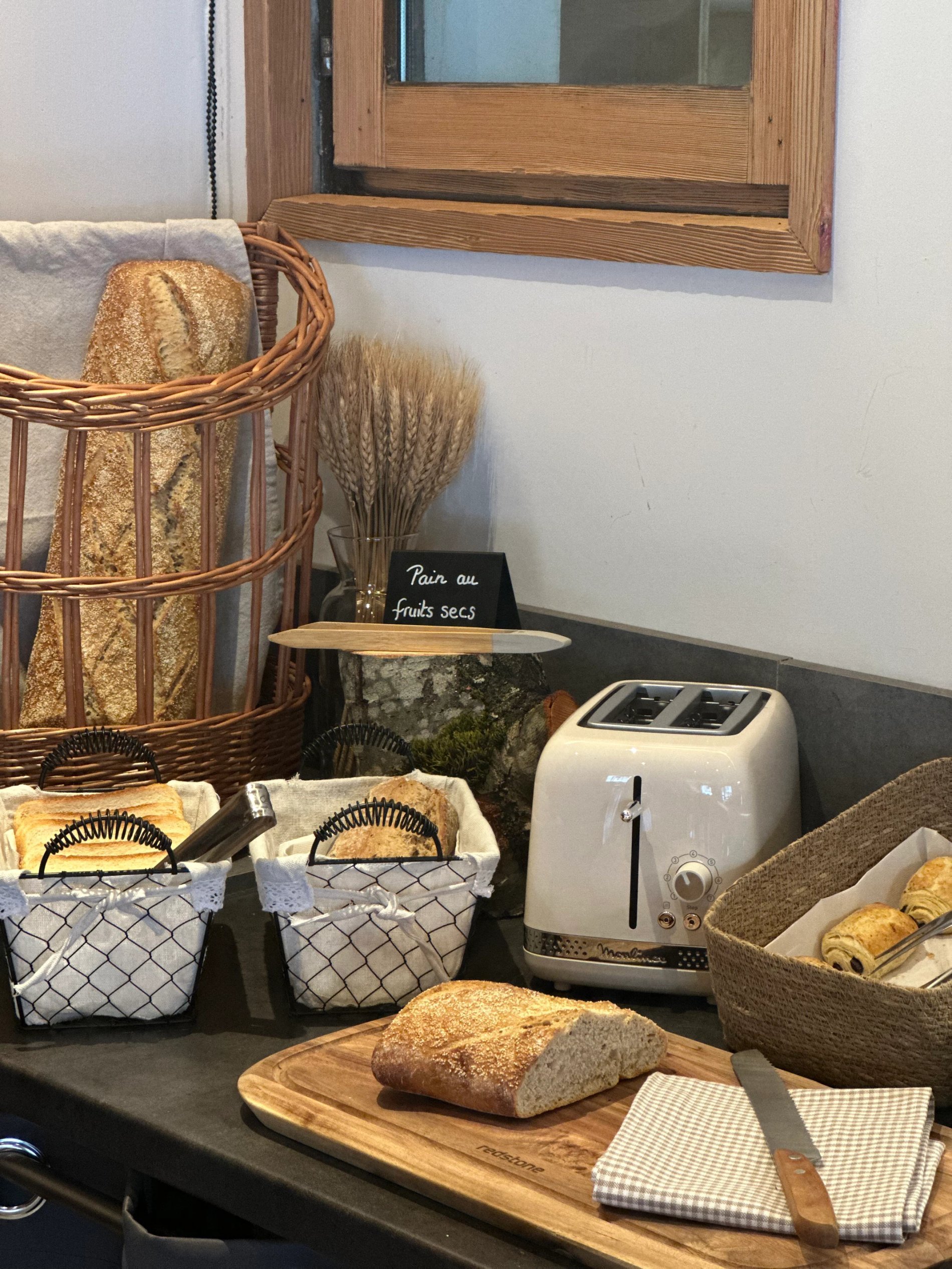 8f7741a5-18e2-4294-b3e3-8ee27e7d41d4