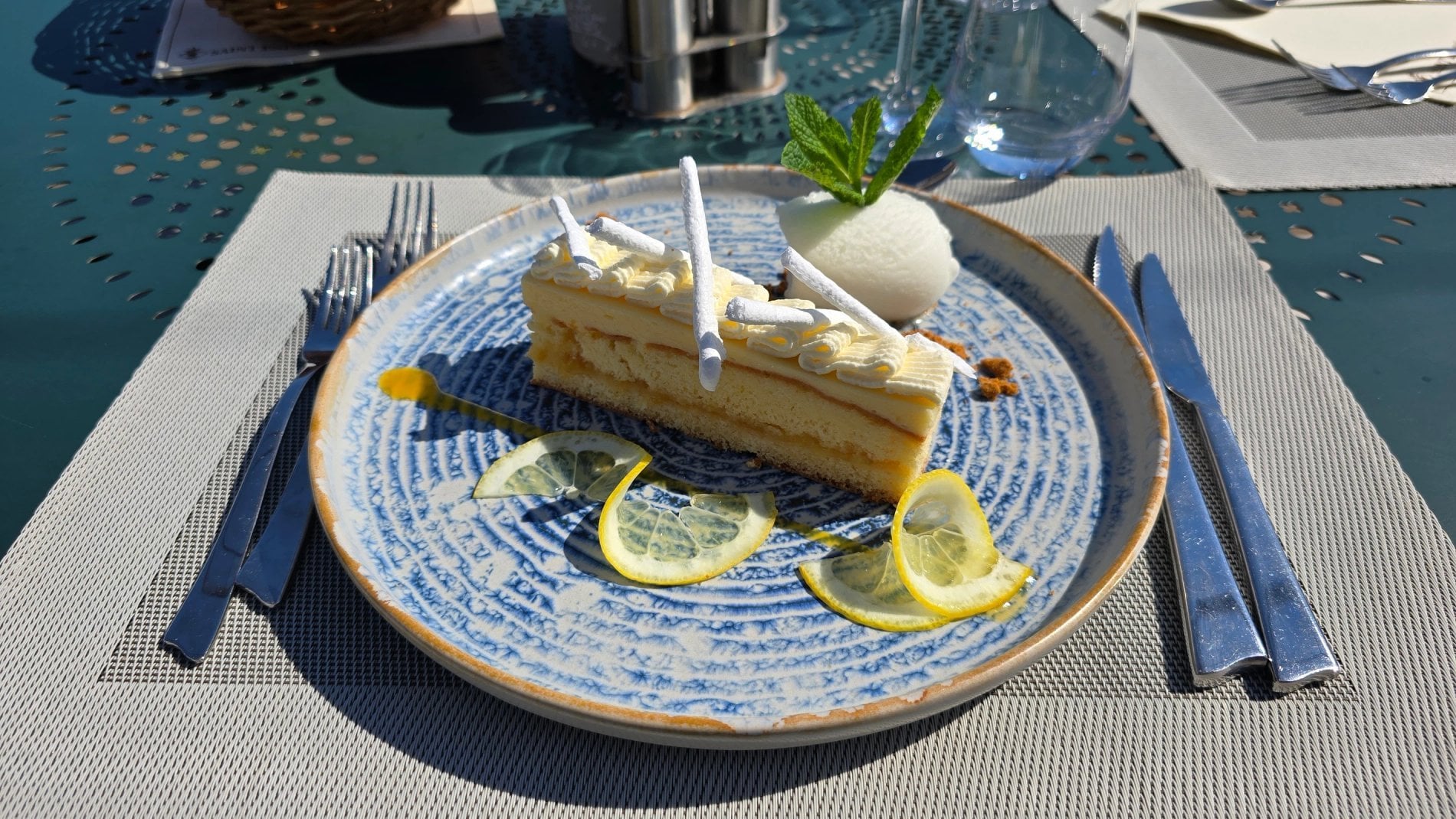 8f8349ca-a499-434a-b1ee-df46fa1a2324