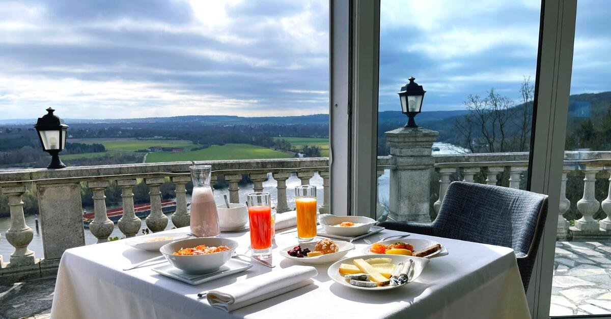 909c4e33-deaf-4de4-9710-59dd45a52539