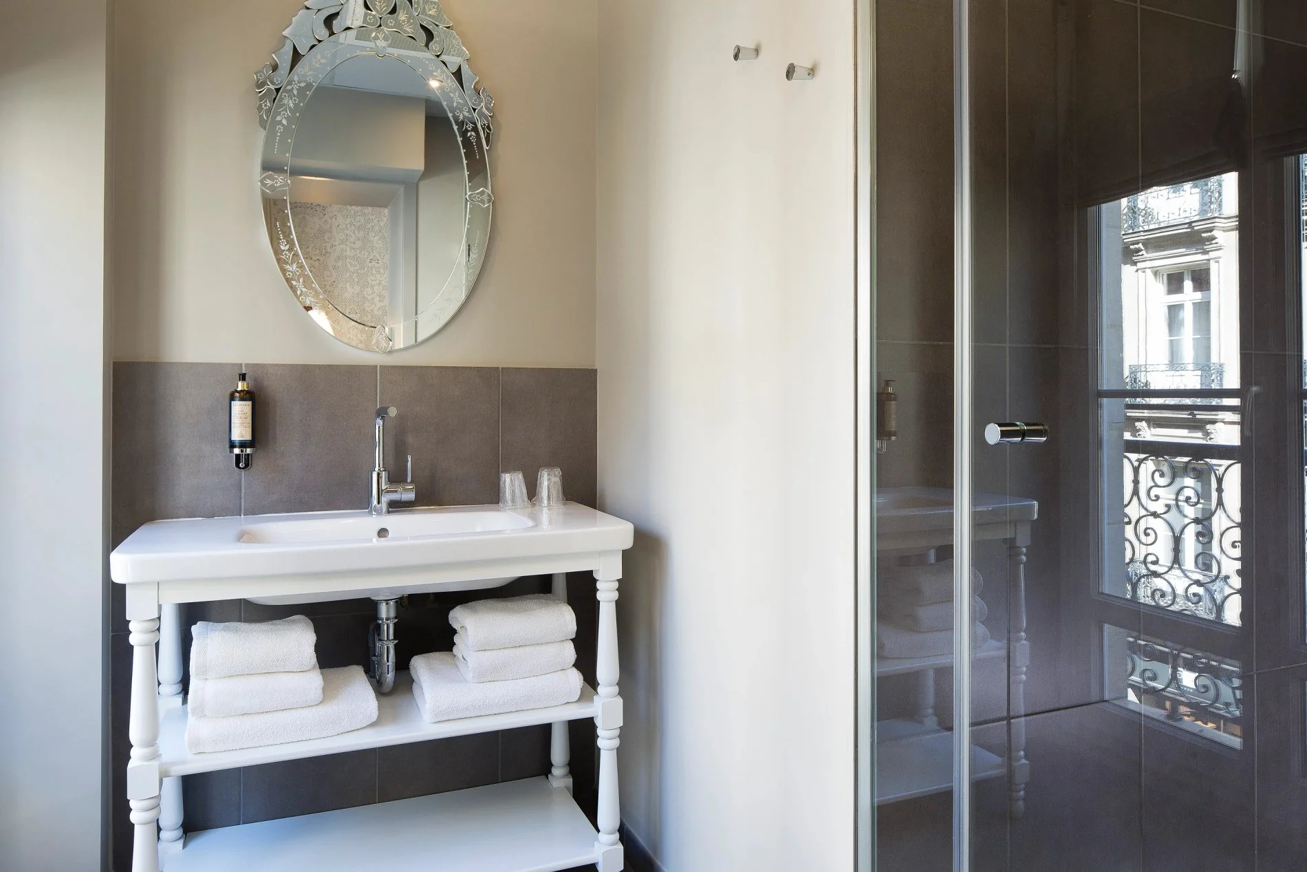 90ac37e3-df47-4b23-8a79-6b61918a0bb8