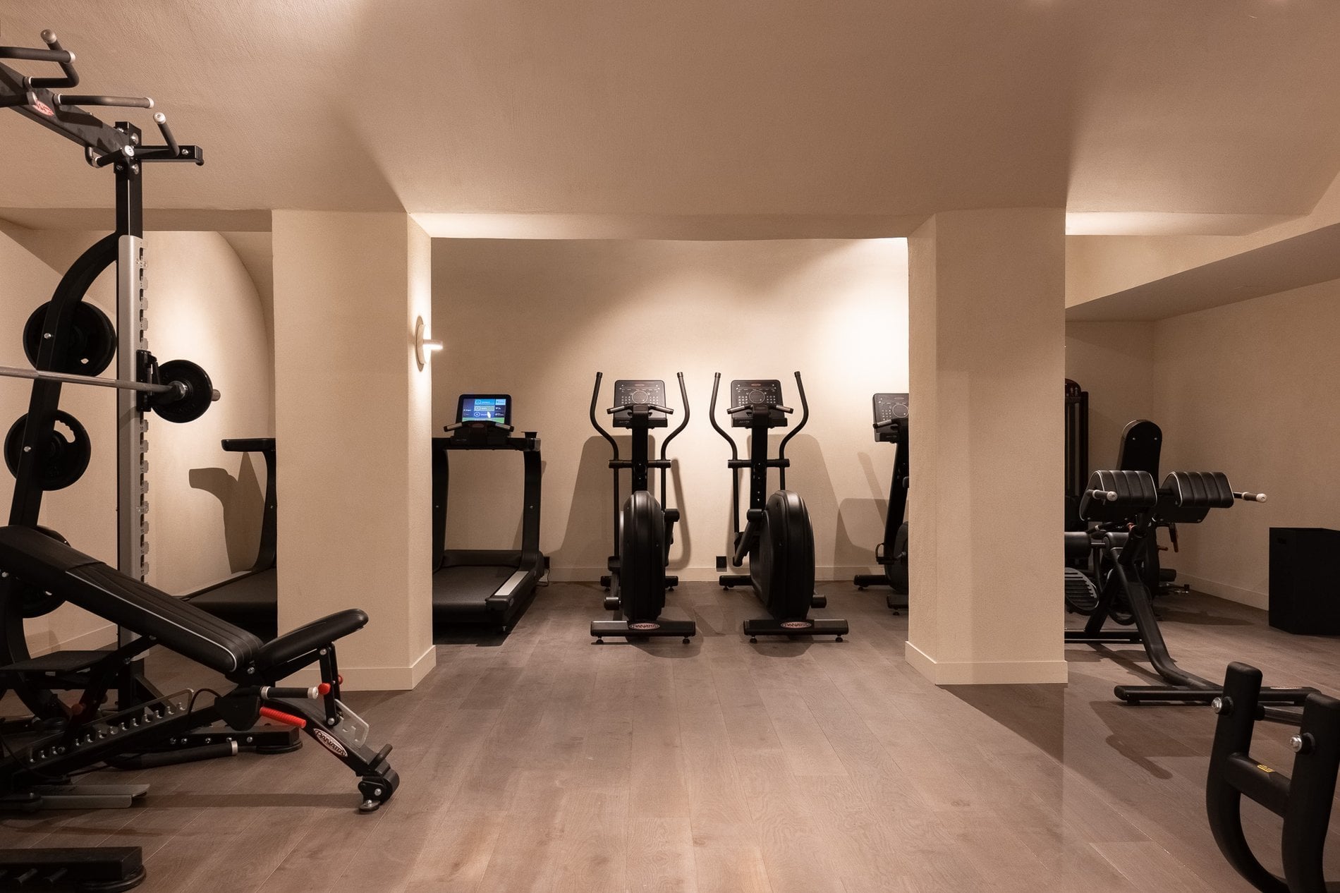 UNLIMITED CLUB | Luxury fitness center in Paris 8