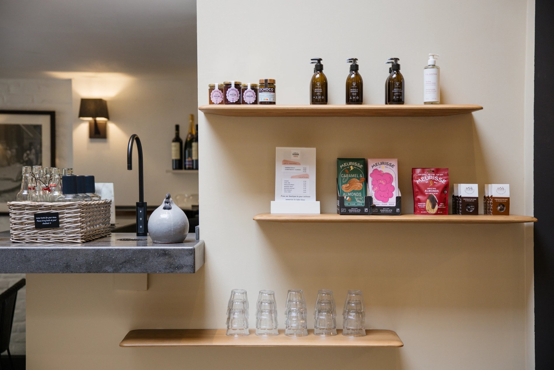 90f0d43d-bed5-4410-a479-8370f1d3207c