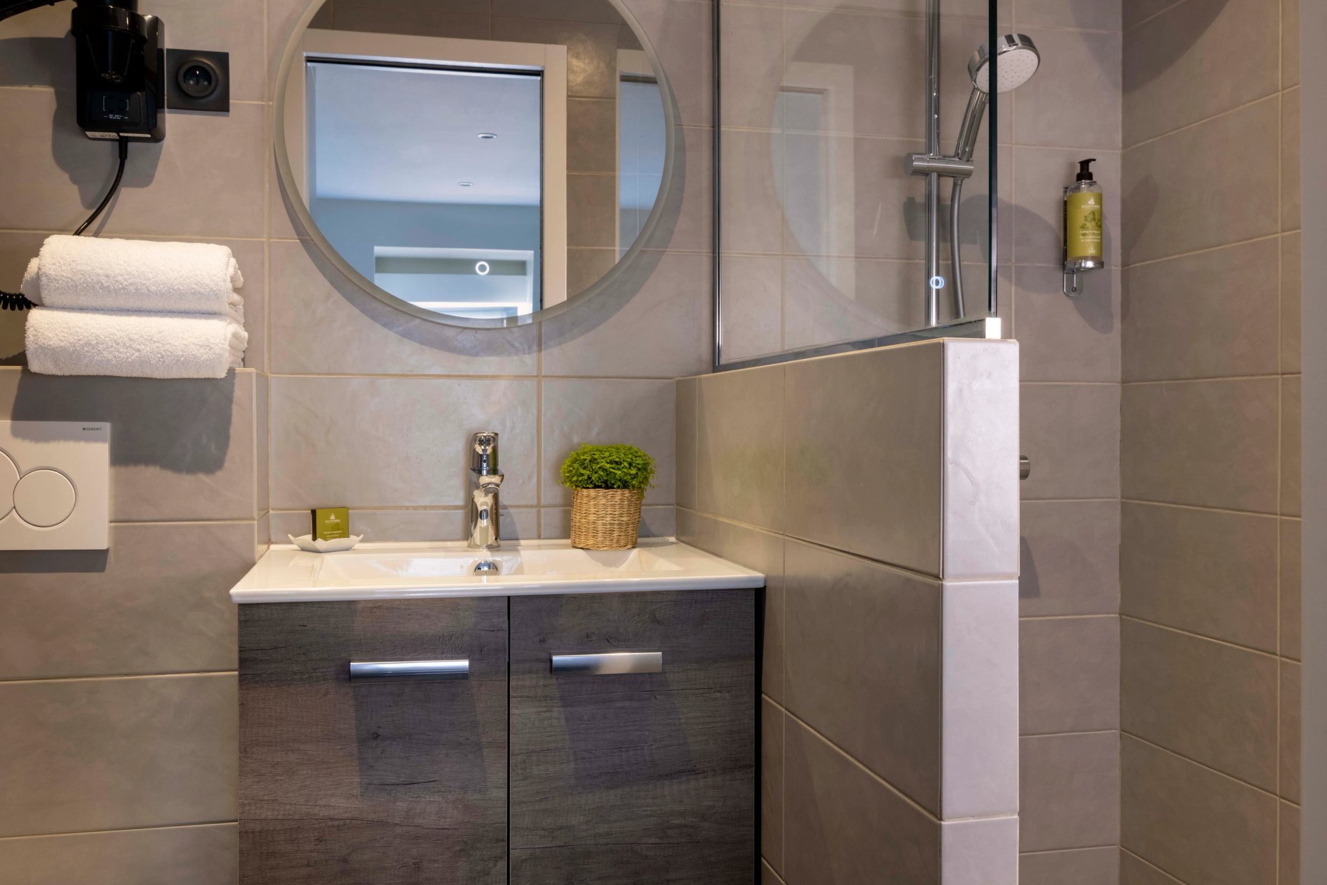 92736d7e-4ce1-423f-9cd9-9c6be097c604