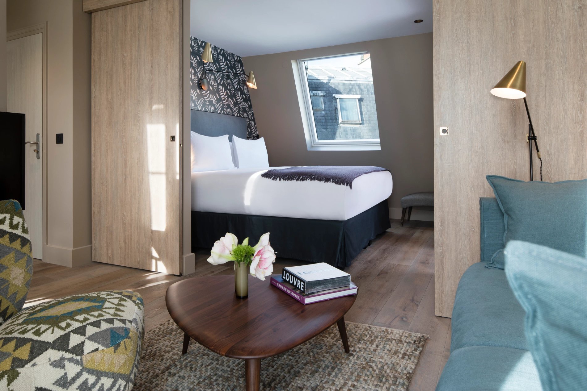 Hotel Maxim Quartier Latin Room Family Suite Living room Sofa-bed