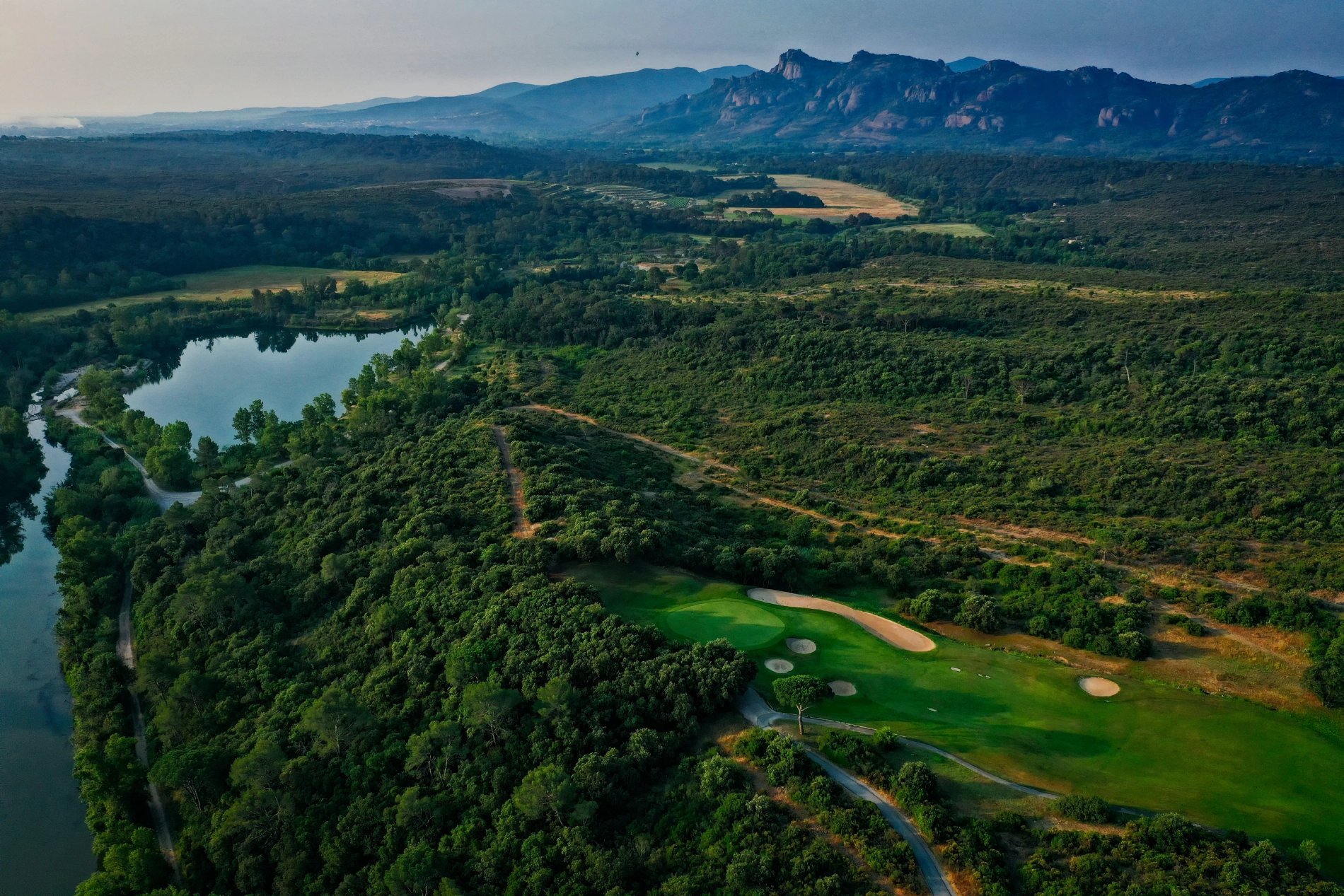 92e8841b-ac81-47a1-be0b-95b7a6c17046