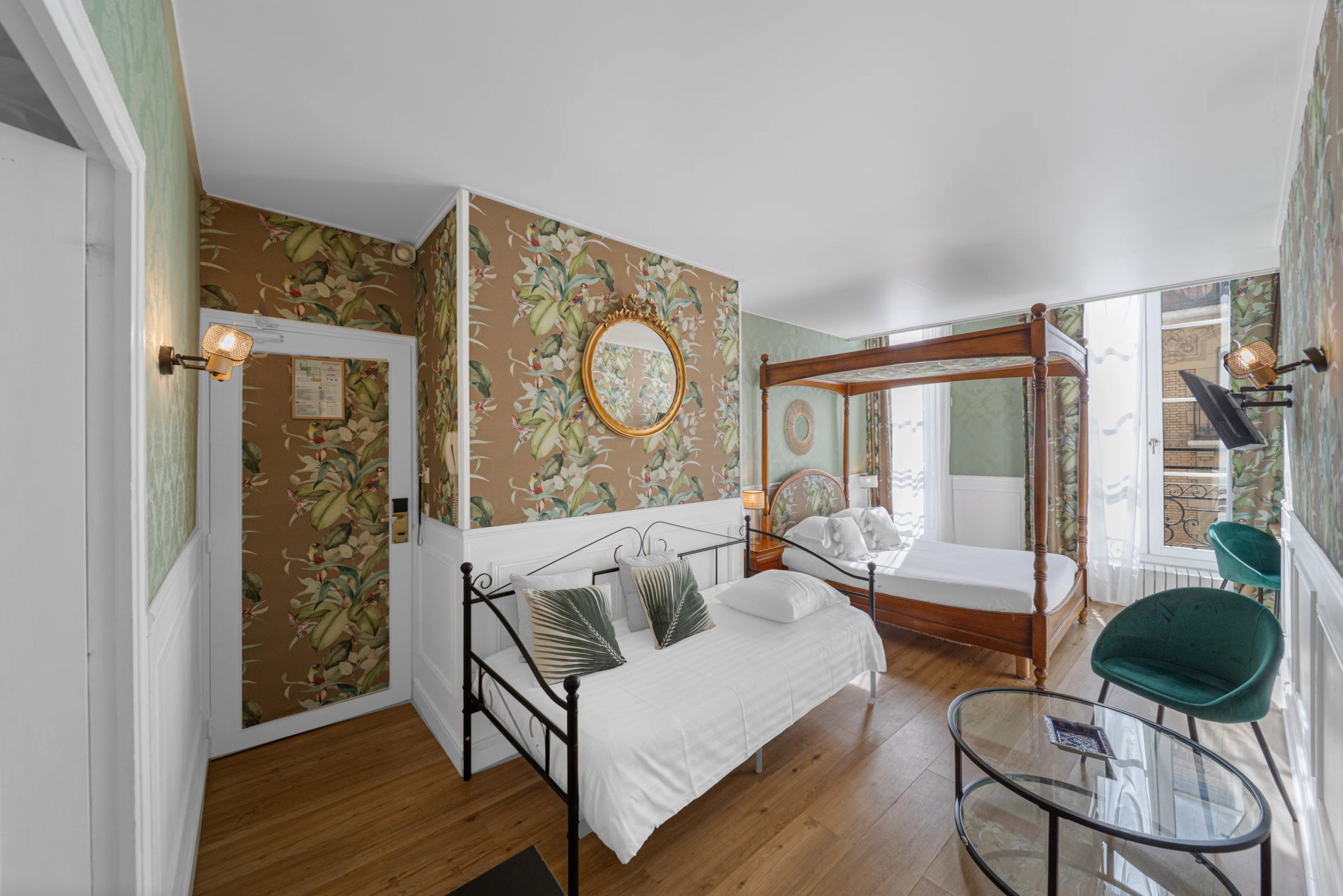 933c7ee6-44a8-4620-950c-19ddd63a311d