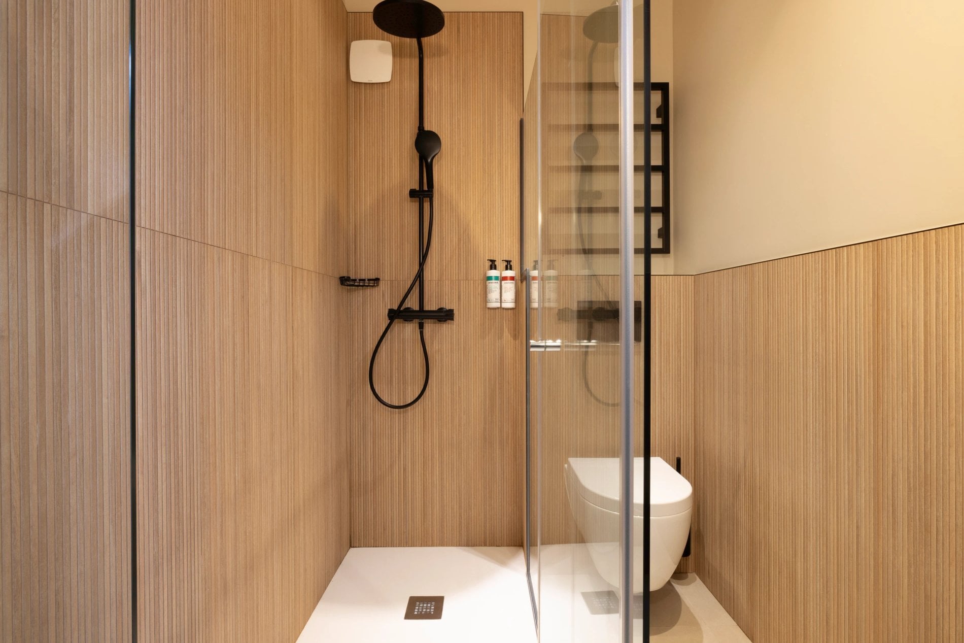 Hotel Brady Room Junior Suite Bathroom Shower