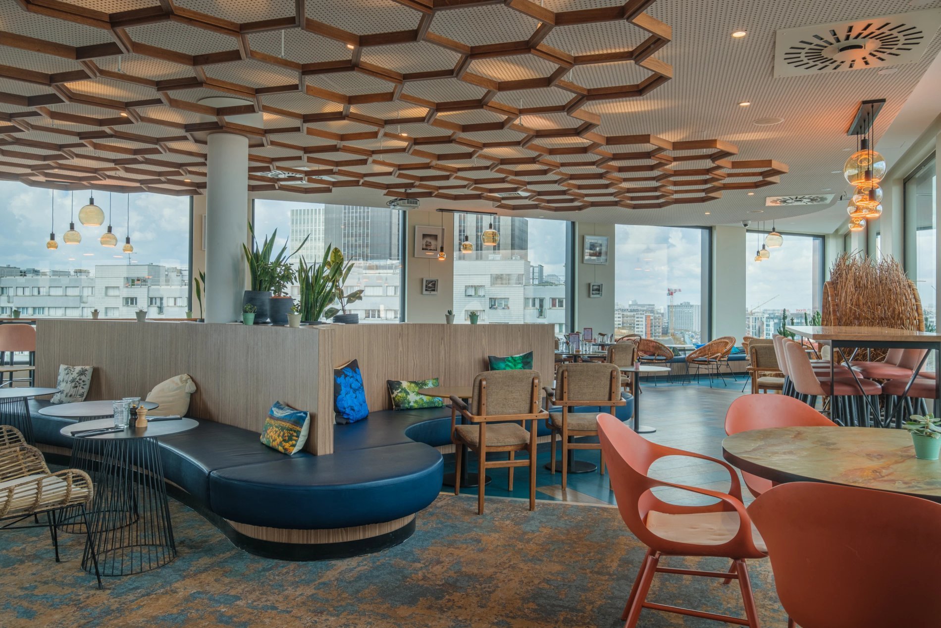 The Originals Boutique, Hôtel Maison Montmartre Paris Les Puces**** | Best Rooftop | Paris