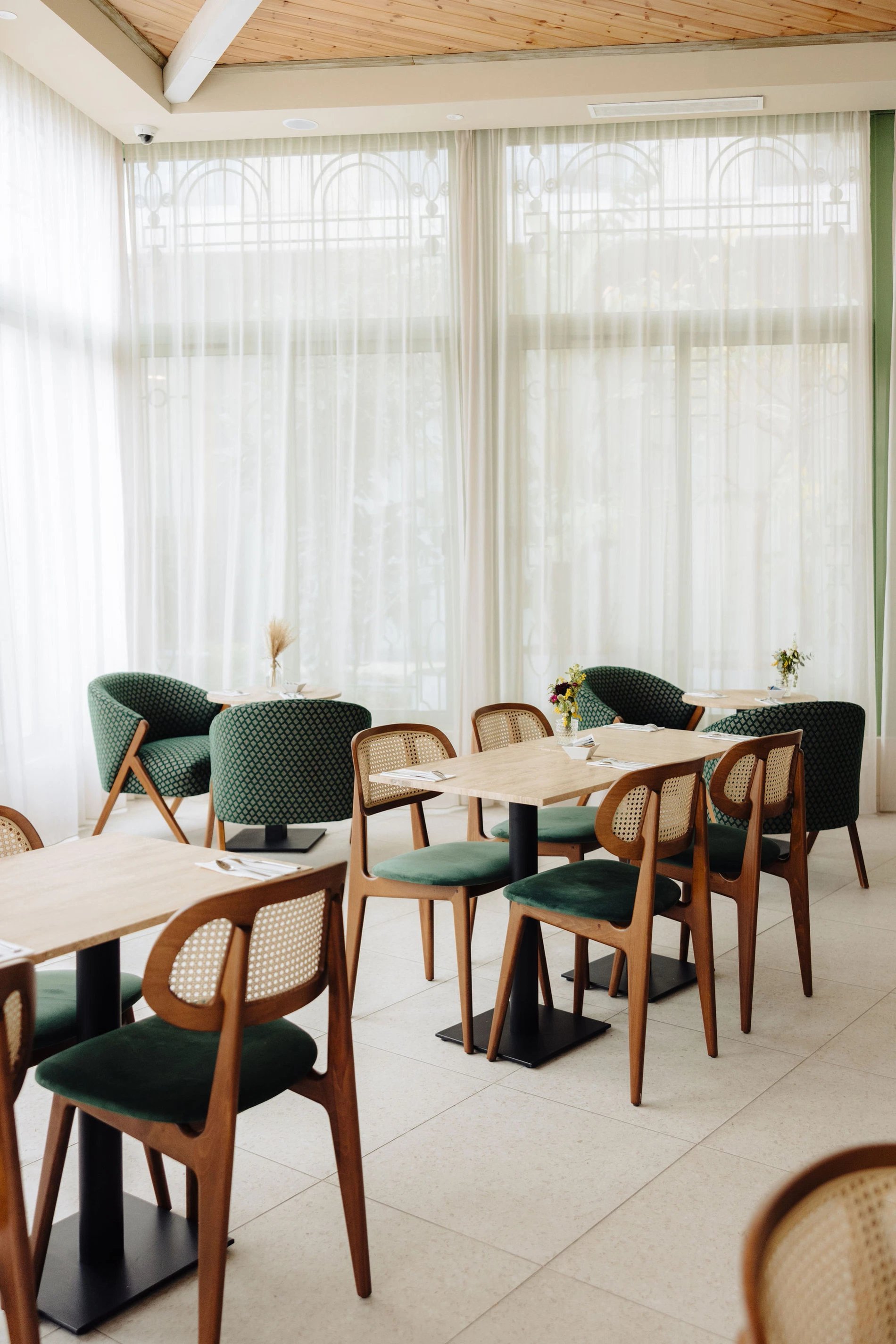 94293459-ae15-47df-9d7a-fb29665eb4a1