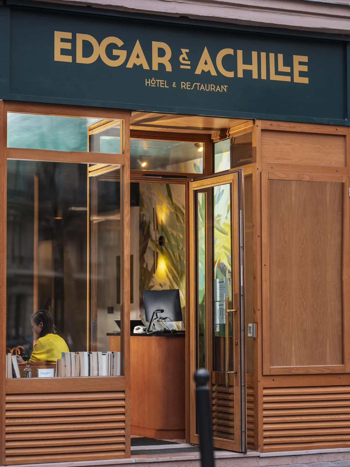 EDGAR & ACHILLE,