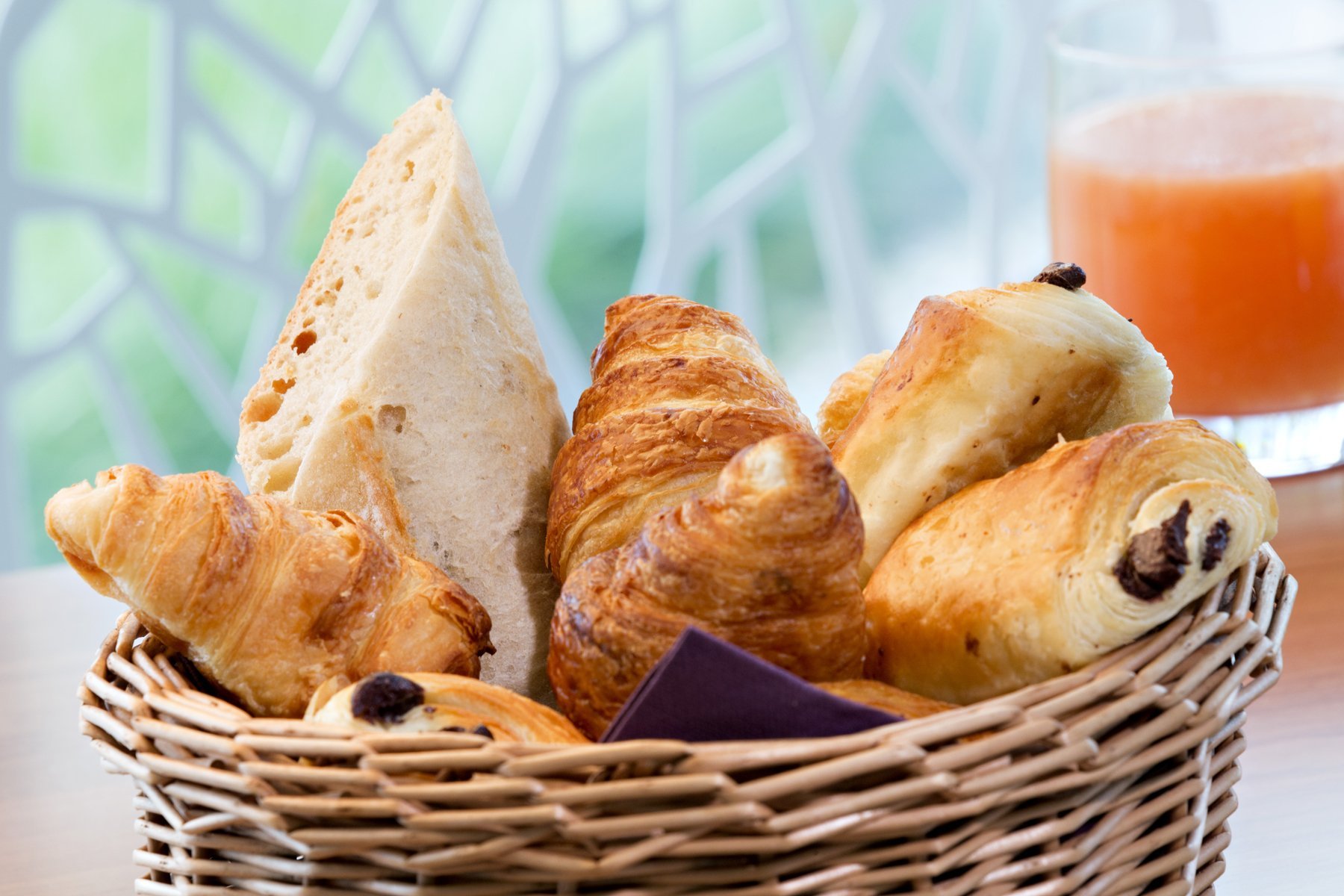Best Western Plus Paris Vélizy petit-déjeuner en chambre