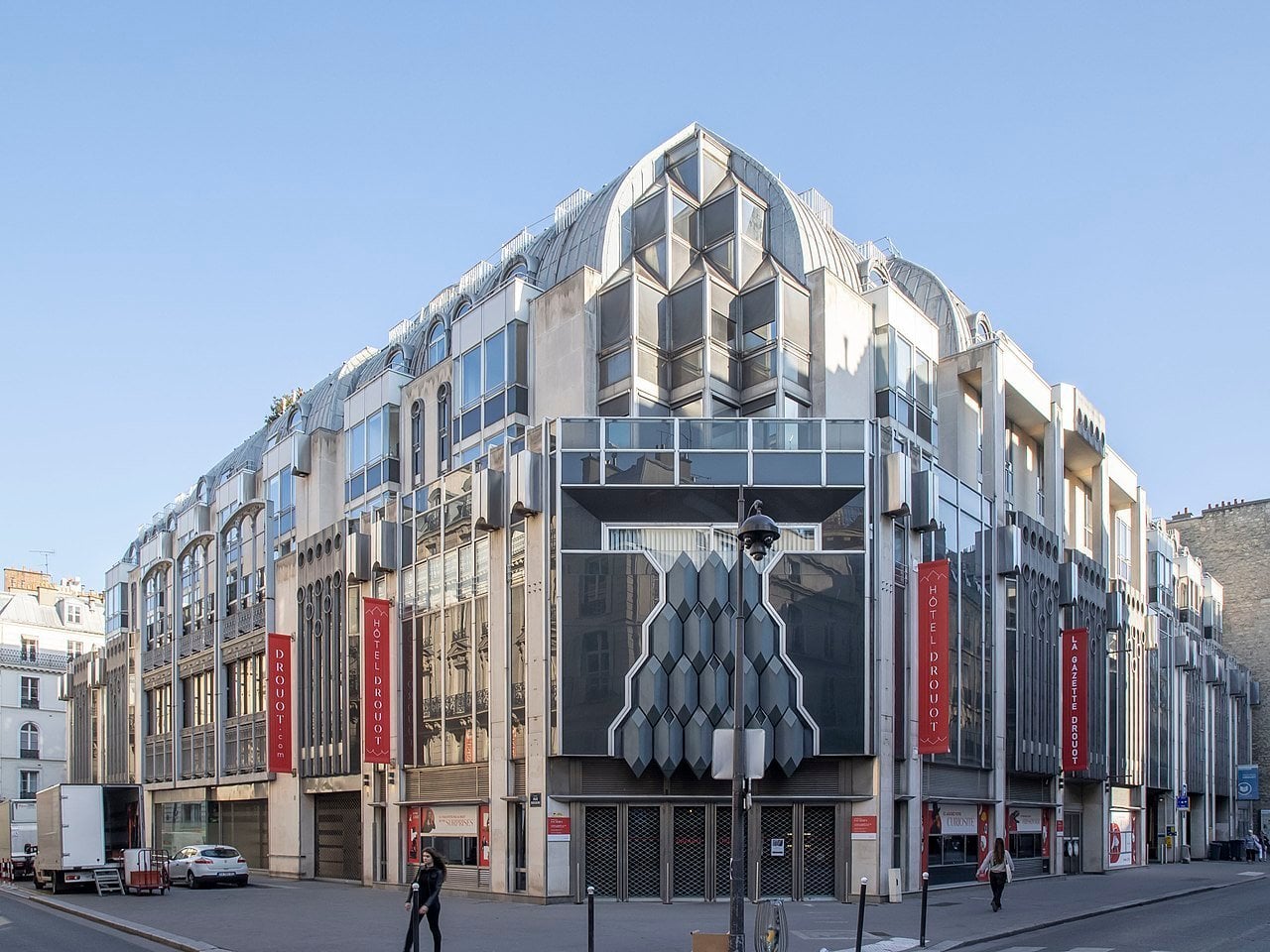 Hotel Gramont Paris close to the "Palais Brongniart", old Paris stock exchange marketplace