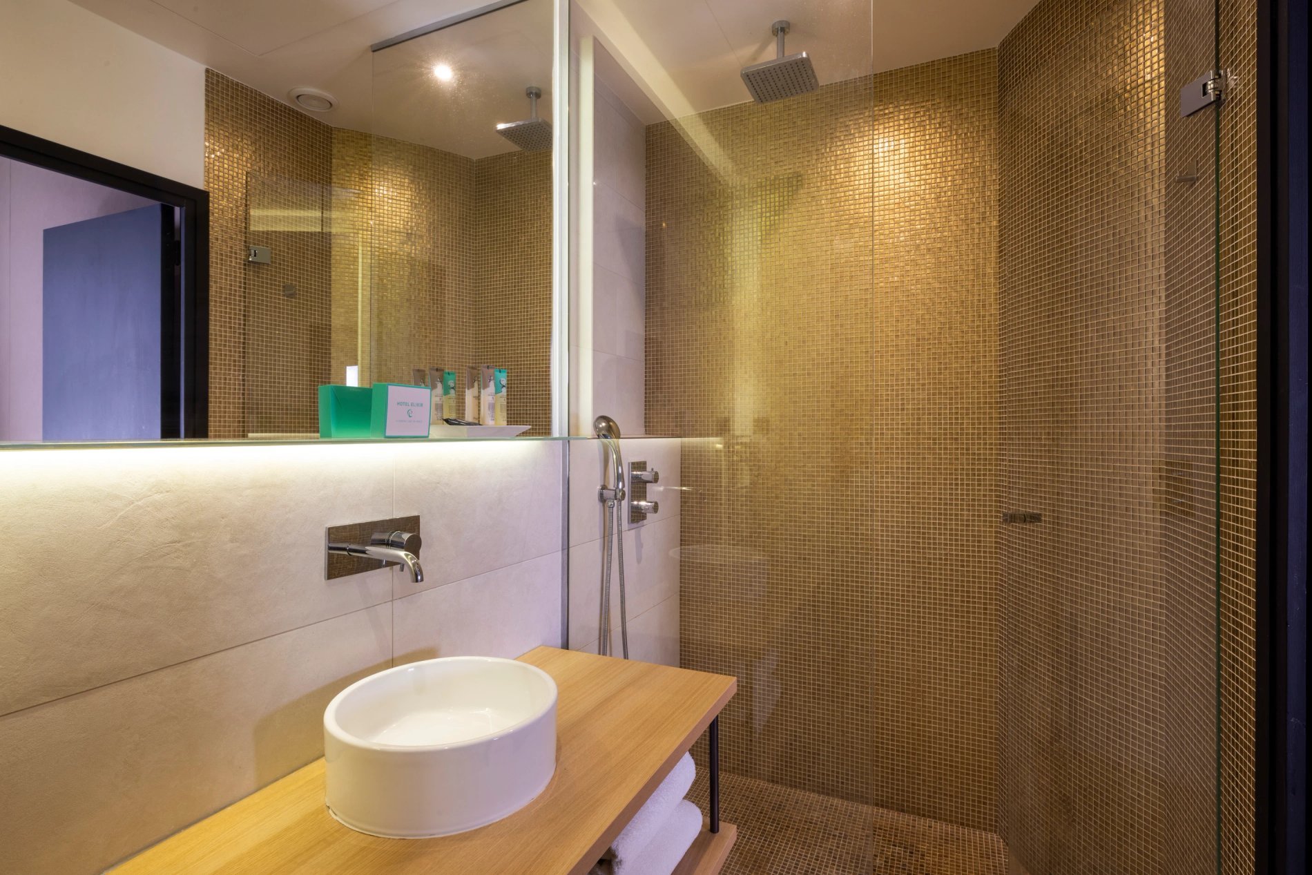 965a53f5-17bd-4ebc-8172-699f1761648a