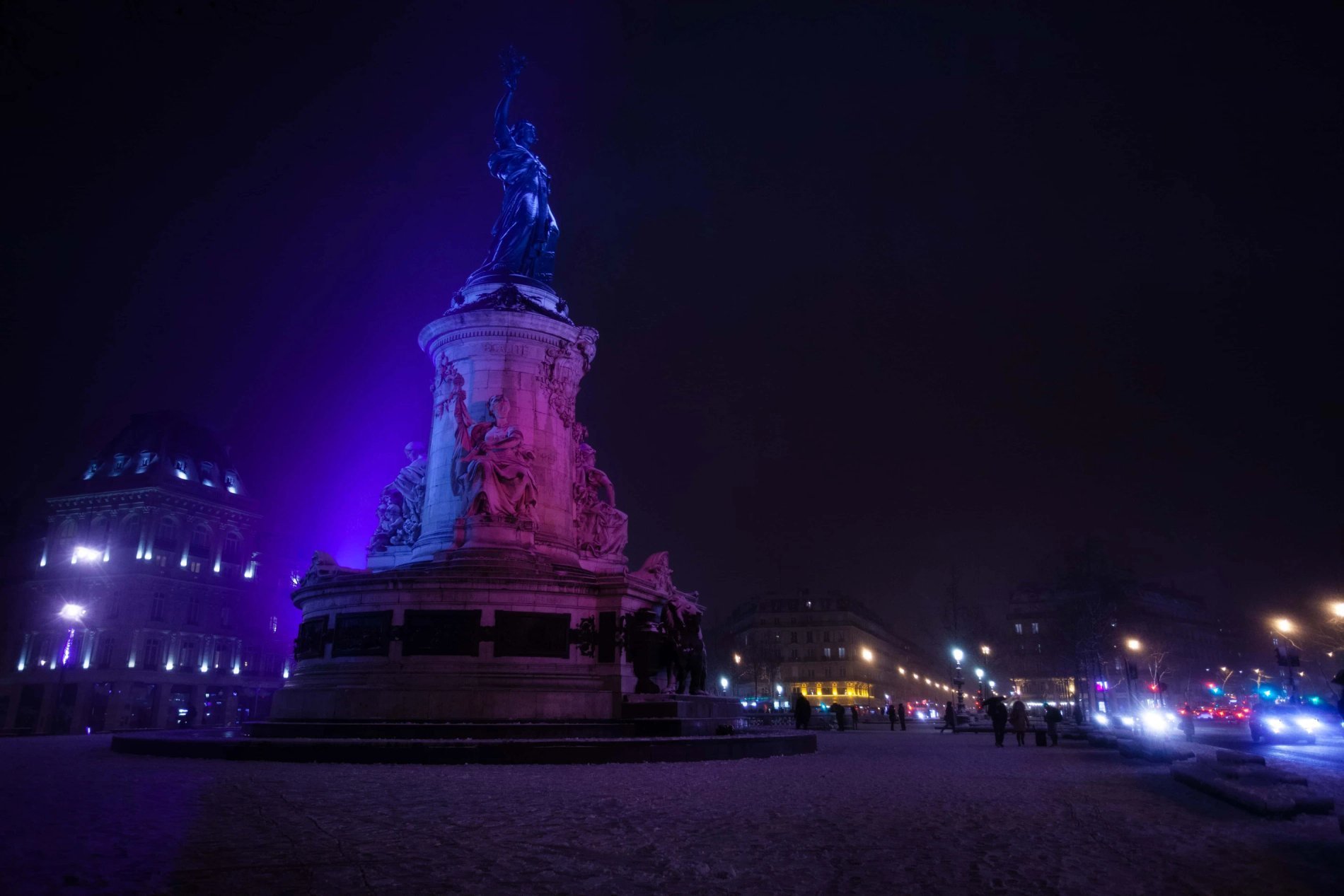 9 hotel republique paris place de la republique