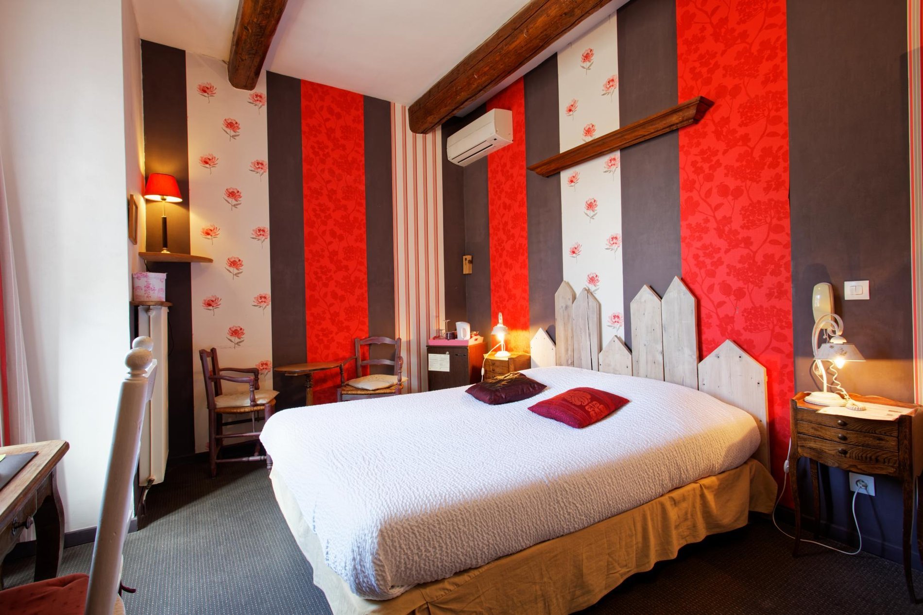 97807267-62eb-4f6f-a58b-3d39a374db3a