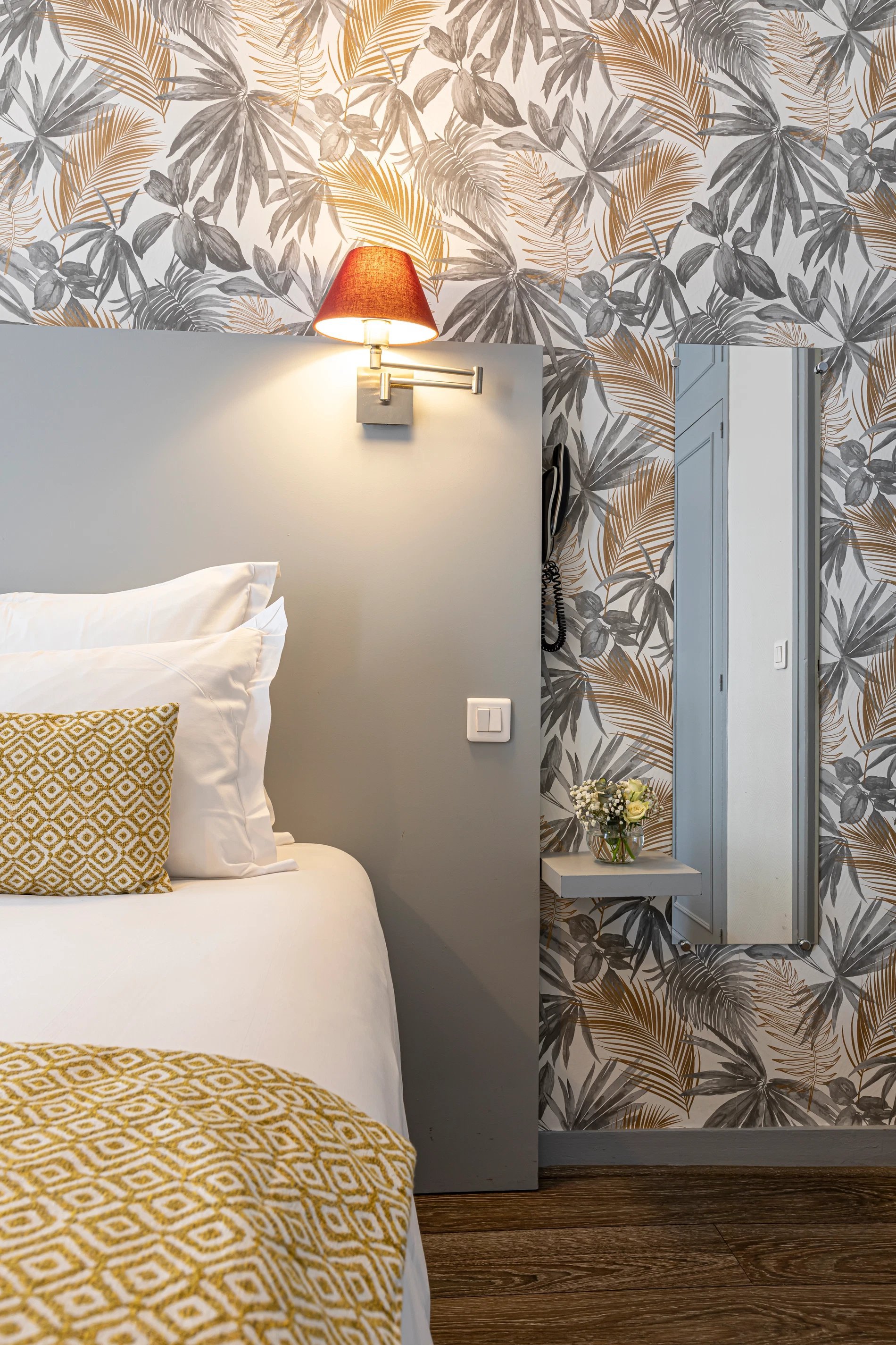 Spendid Hotel Room