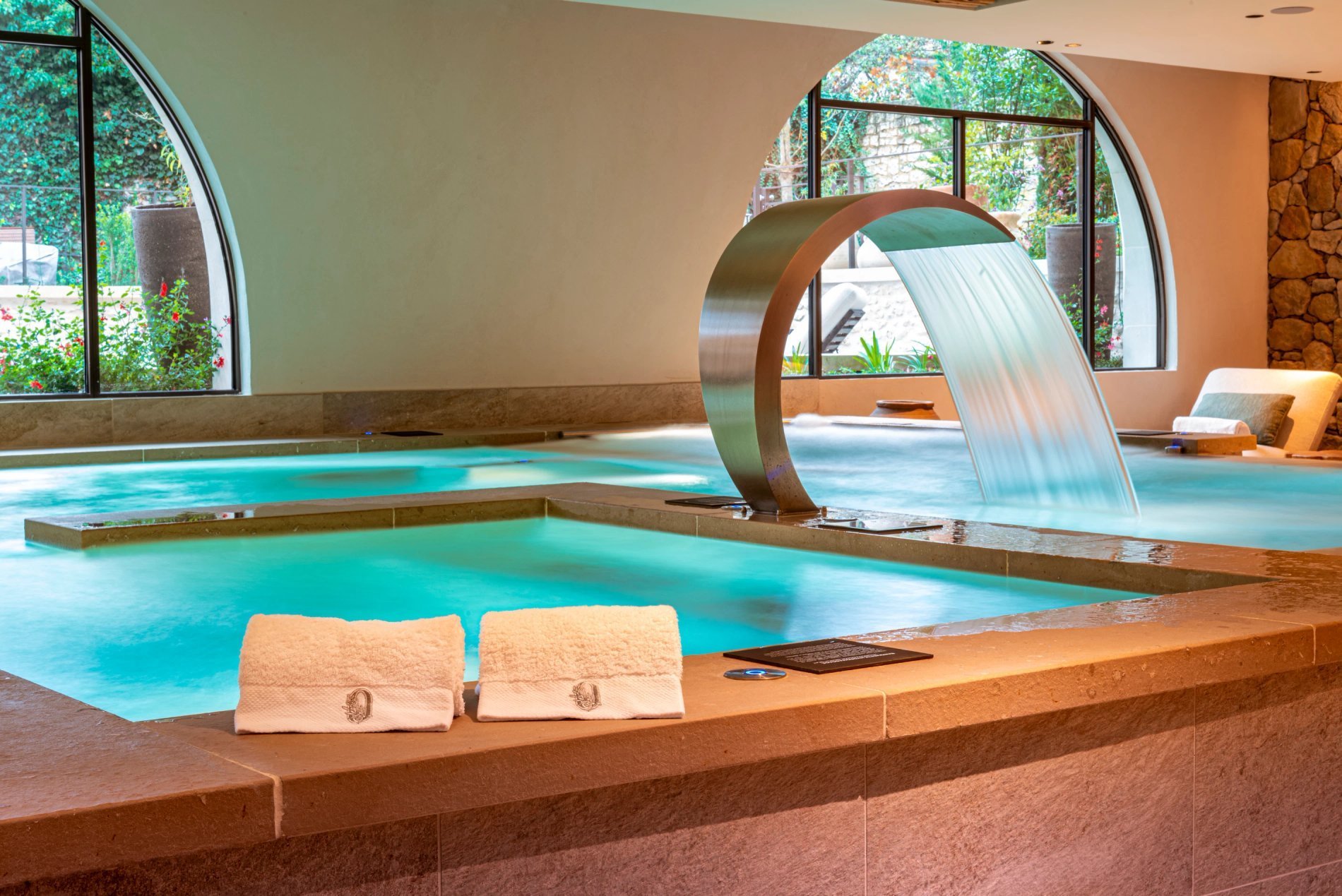 97ed6570-c665-4d6d-b8e1-8979ce80fa65