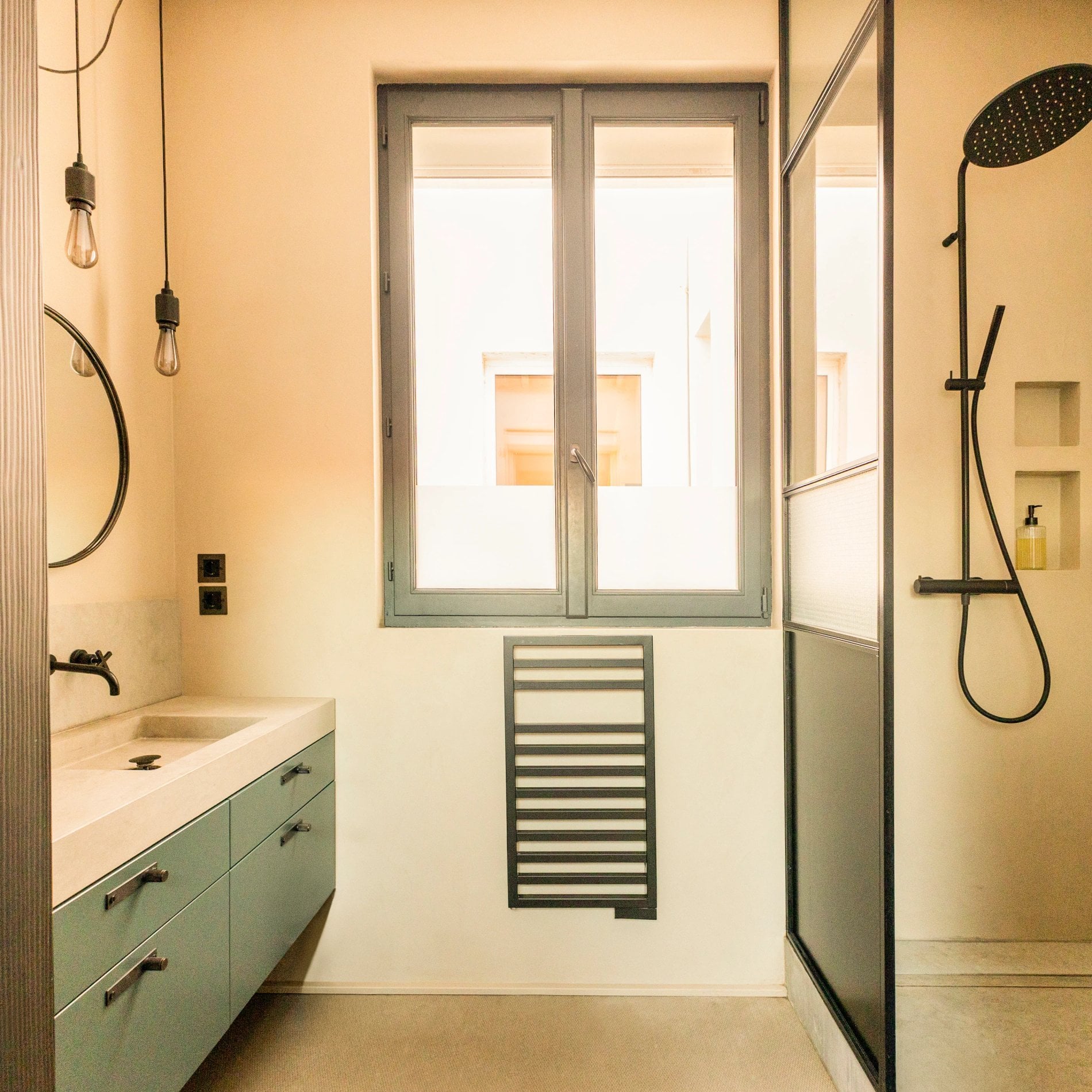 985c4491-c1cd-44ab-ada1-f0428892f46a